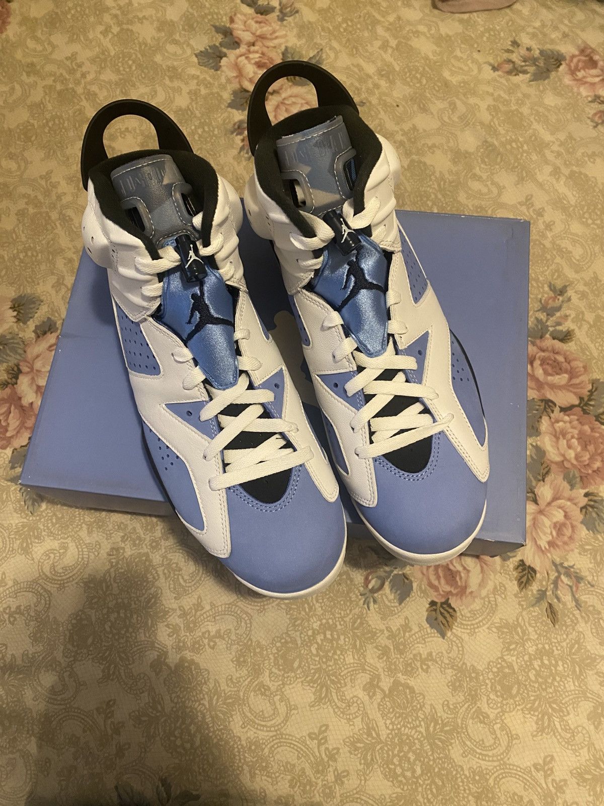 Jordan Brand Air Jordan 6 Retro UNC Size US 10.5 / EU 43-44 - 1 Thumbnail