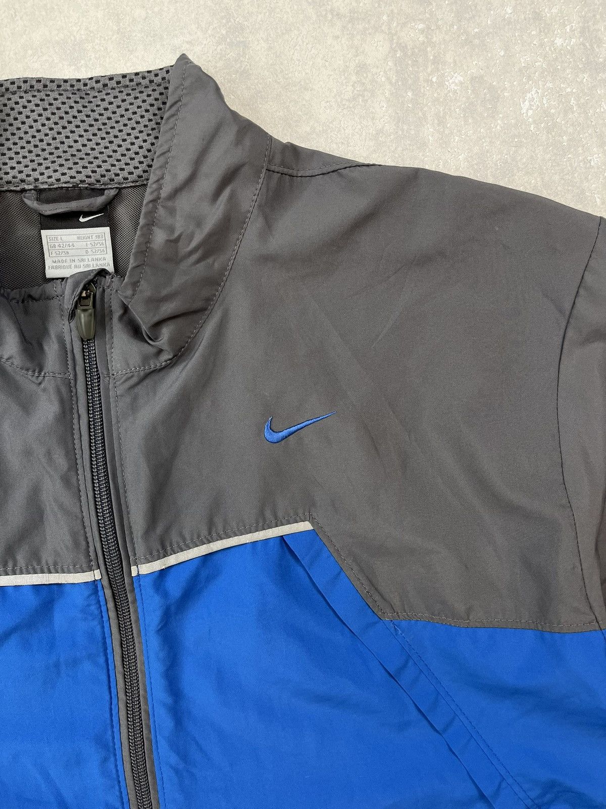 Nike × Vintage 90s Nike Swoosh Vintage Y2K Oversized Windbreaker Jacket Size US L / EU 52-54 / 3 - 2 Thumbnail