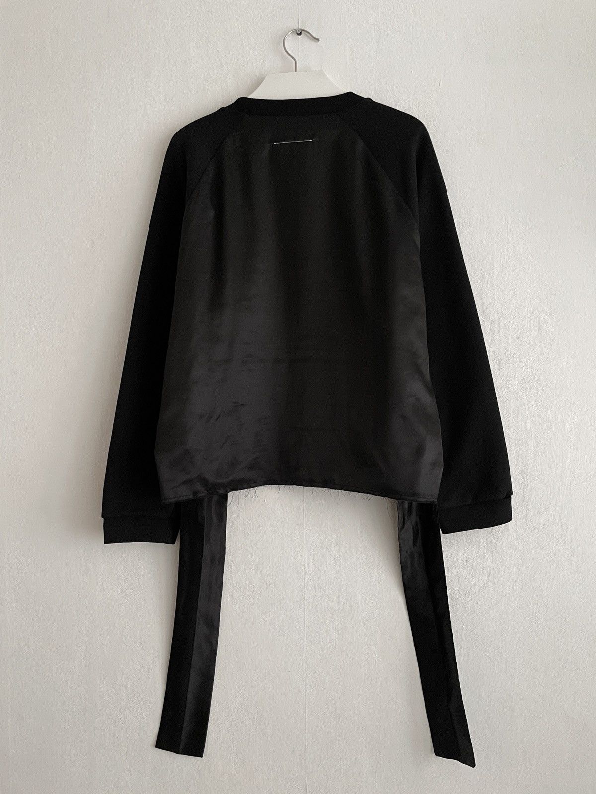 Maison Margiela Maison Margiela MM6 Black Bow Back Sweatshirt Size L / US 10 / IT 46 - 3 Thumbnail