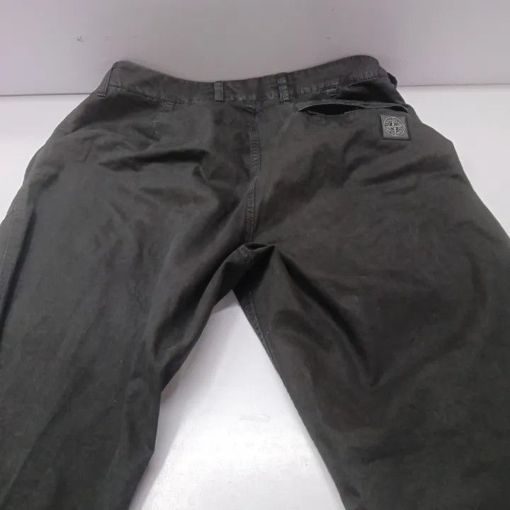 Stone Island Stone Island Relaxed Fit Casual Pants for Men Size US 32 / EU 48 - 9 Thumbnail