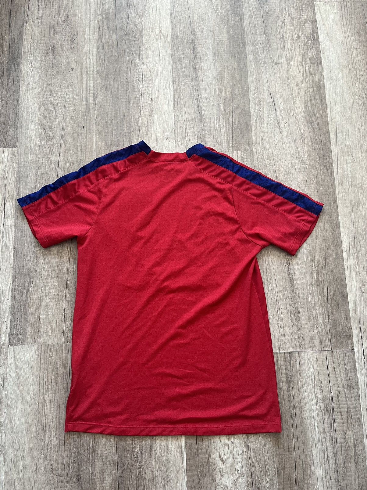 Nike ENGLAND 2016 2017 TRAINING SOCCER JERSEY NIKE Size US M / EU 48-50 / 2 - 9 Thumbnail