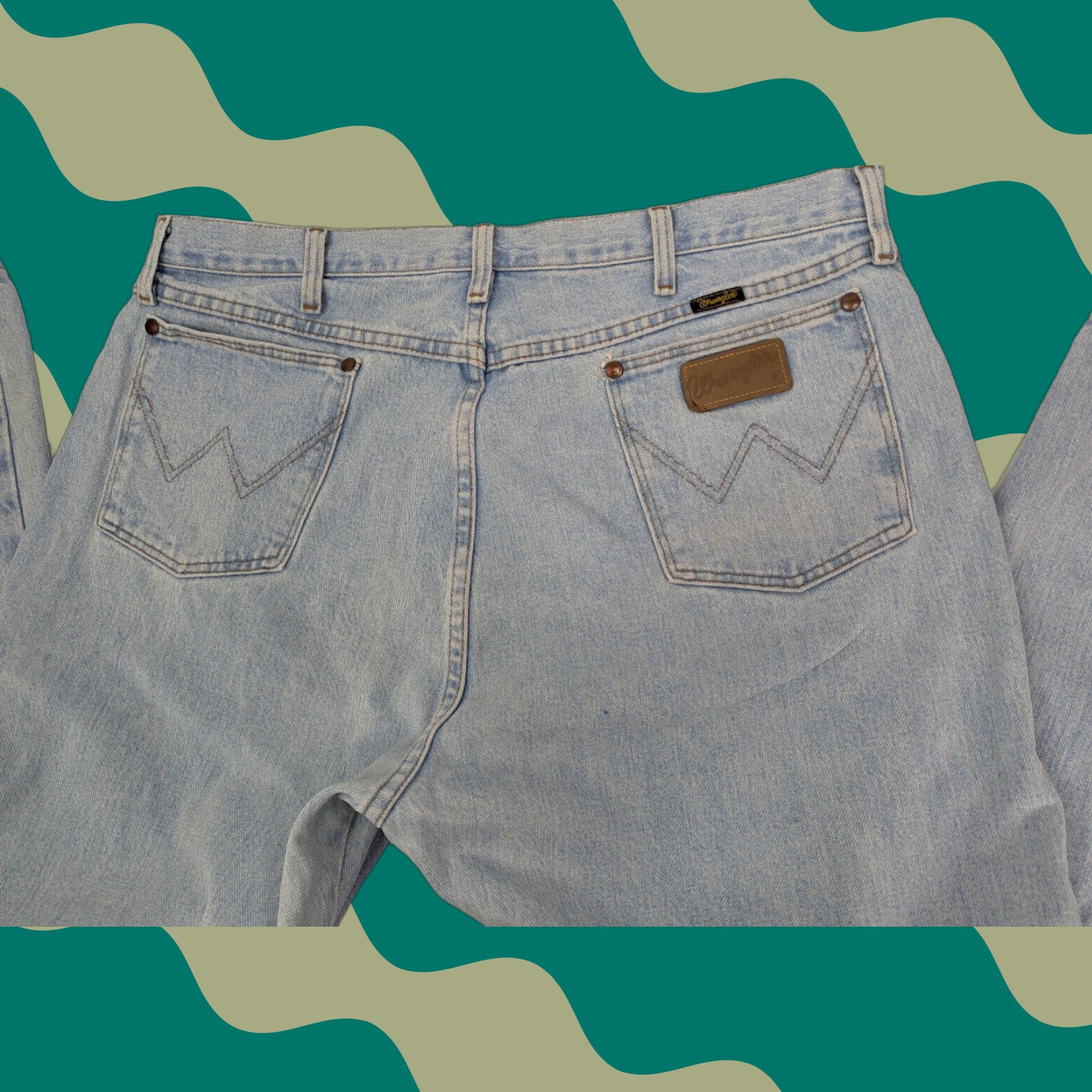 Wrangler VINTAGE Wrangler Jeans Men’s Size 40x36 Straight Cowboy Western Rodeo Workwear 13MWZGH Size US 40 / EU 56 - 1 Thumbnail