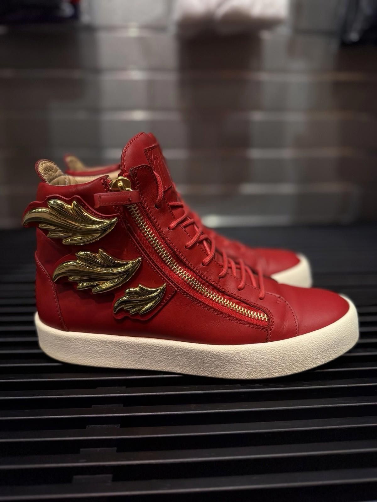 Giuseppe Zanotti Giuseppe Zanotti Size 44EU/11US Red Leather Wings Sneakers Size US 11 / EU 44 - 2 Thumbnail