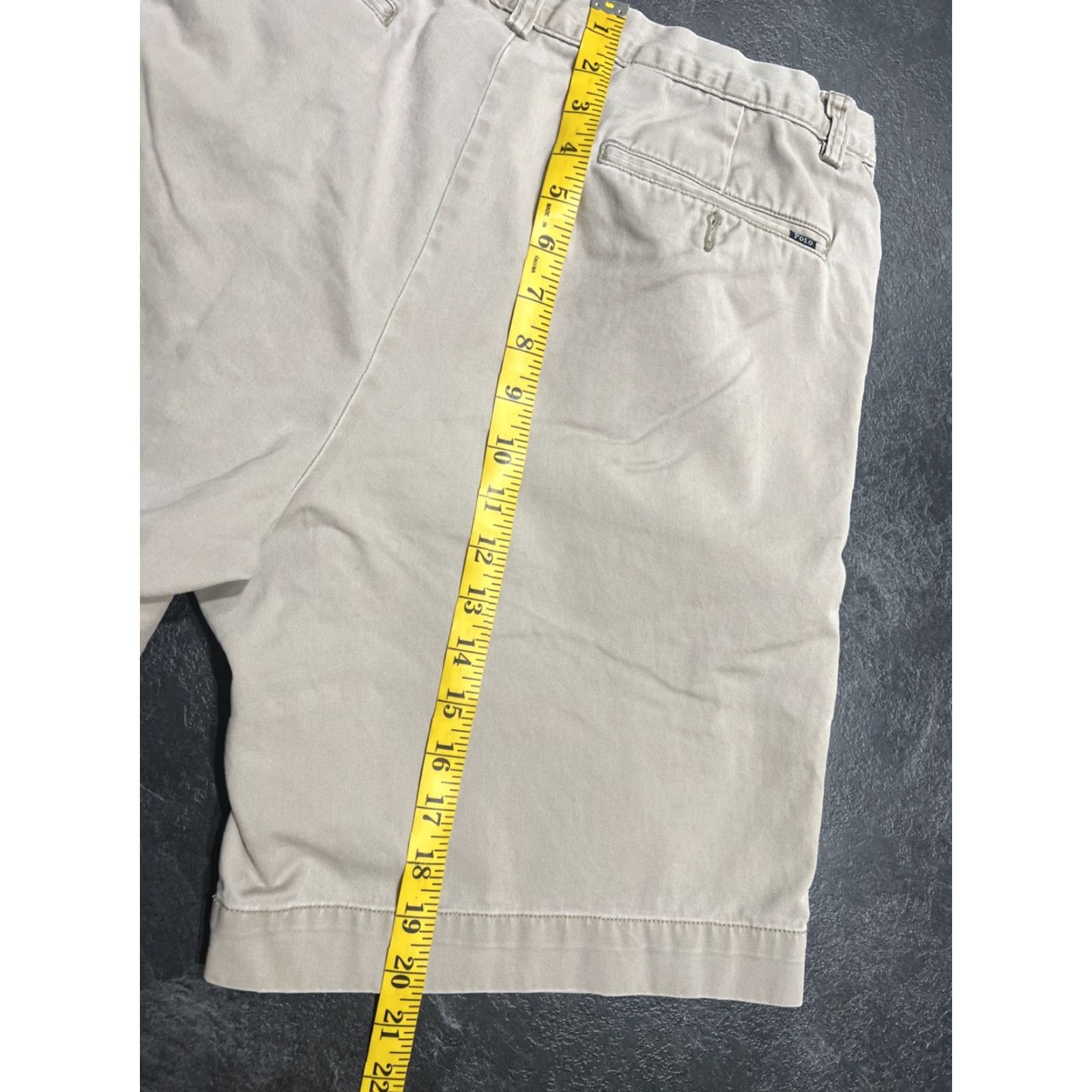 Polo Ralph Lauren Polo Ralph Lauren Shorts Men 33 Chino Belted Beige 9in Inseam Classic Pleated Front Cotton NYC Vintage-Style Look Size US XS / EU 42 / 0 - 5 Thumbnail