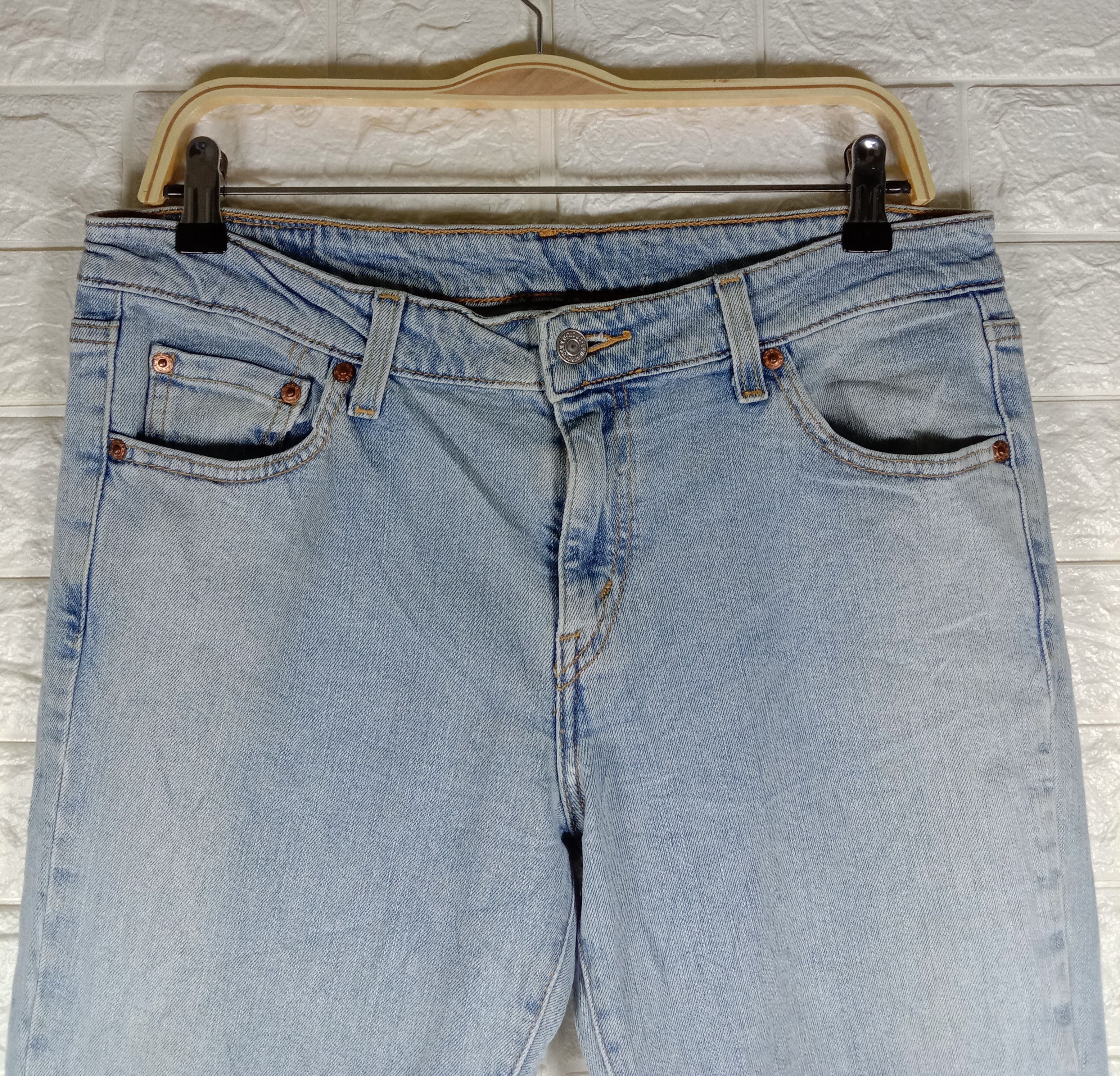 Levi's Vintage Levi's 518 Flare Jeans Light Wash Denim Size 33" - 2 Thumbnail