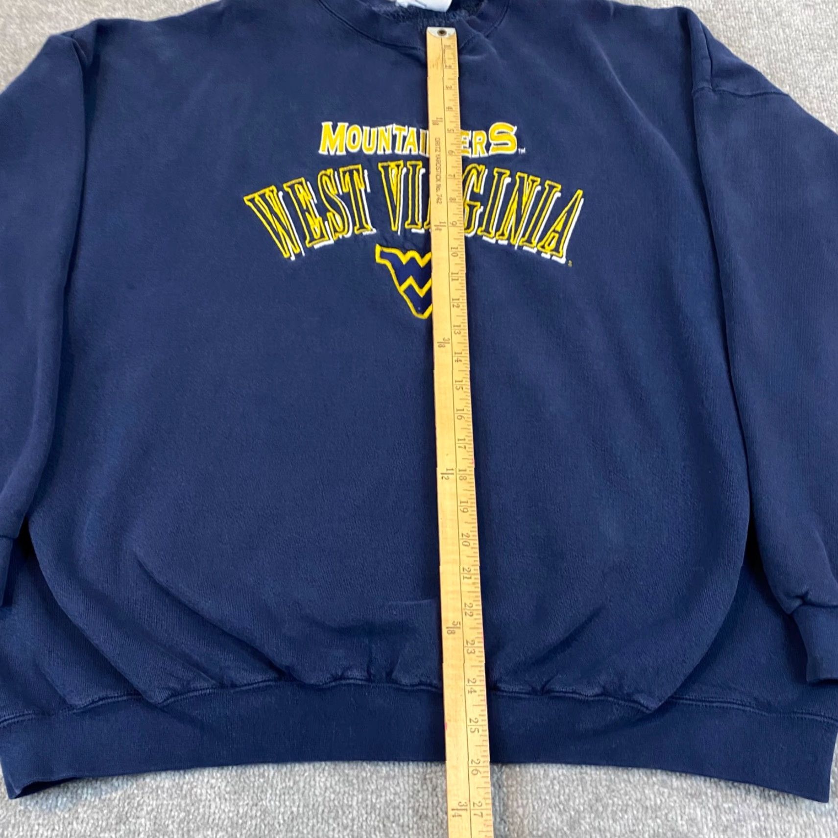 Logo Athletic VINTAGE West Virginia Mountaineers Sweatshirt Men XL Blue Logo Athletic Crewneck 90s Size US XL / EU 56 / 4 - 5 Thumbnail