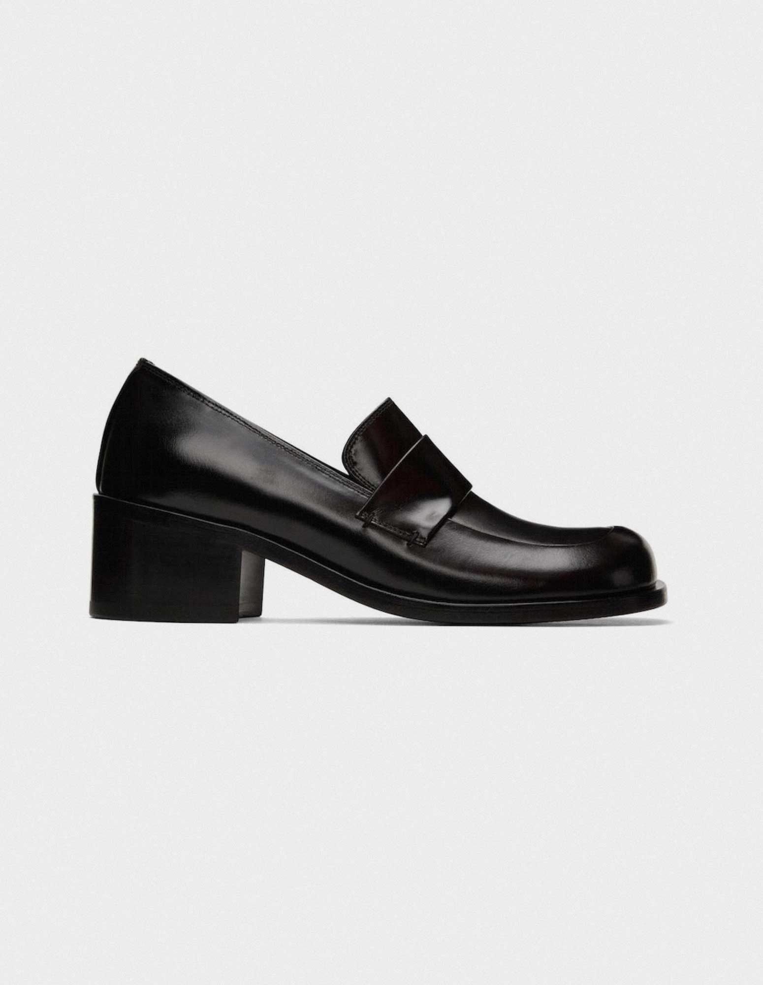 AMOMENTO Amomento Black Round Penny Loafers Unisex Size US 7 / EU 40 - 1 Thumbnail