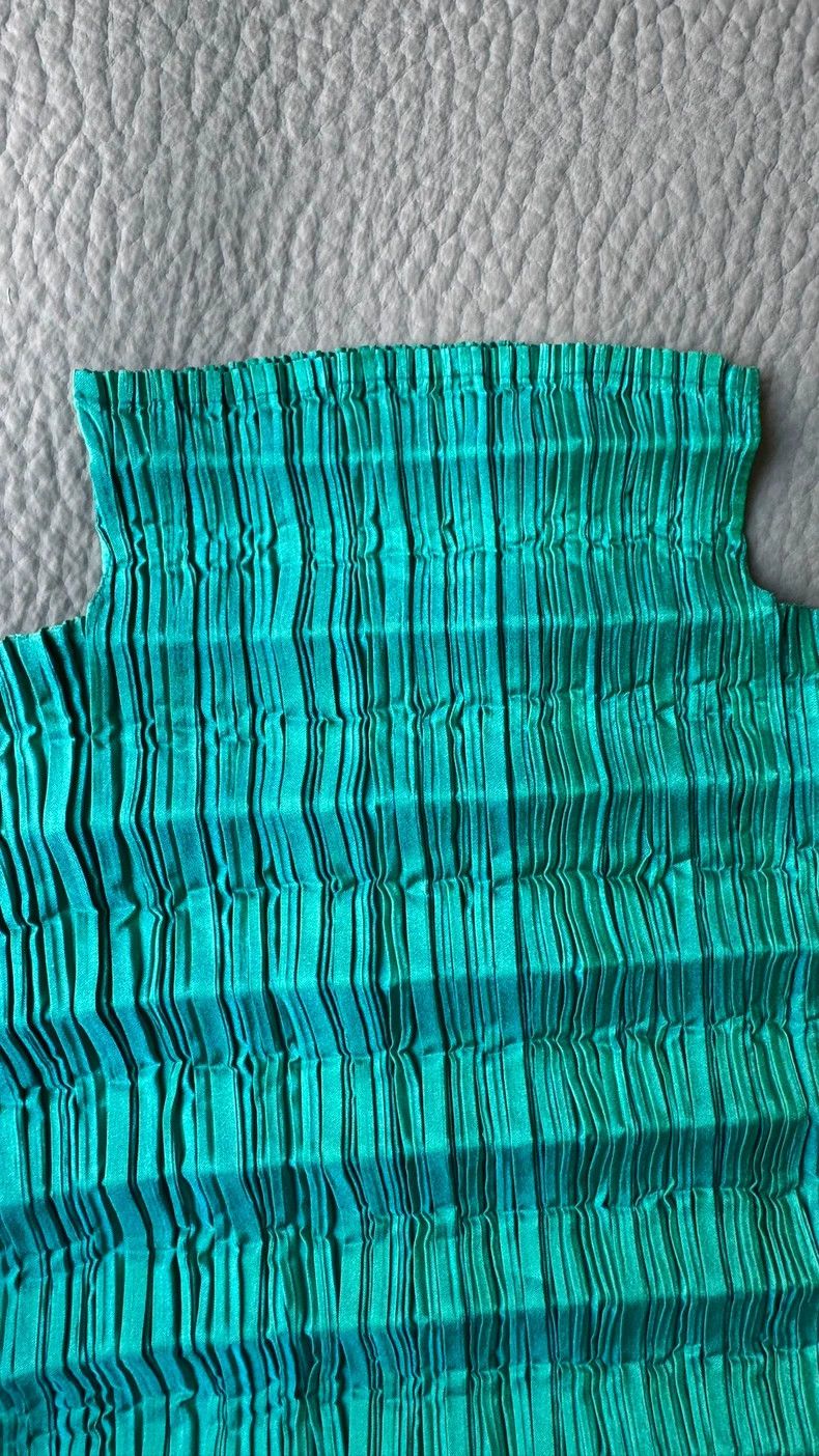 Issey Miyake Issey Miyake Green pleated long-sleeved shirt Size M / US 6-8 / IT 42-44 - 3 Thumbnail