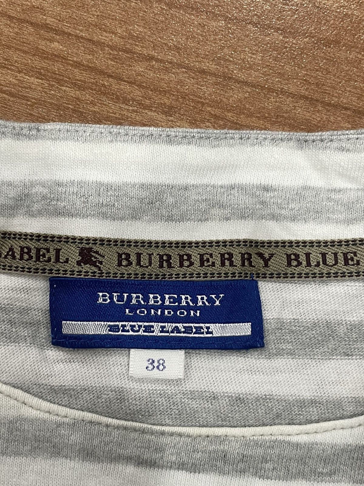 Burberry Burberry London Blue Label Blouse Size XS / US 0-2 / IT 36-38 - 3 Thumbnail