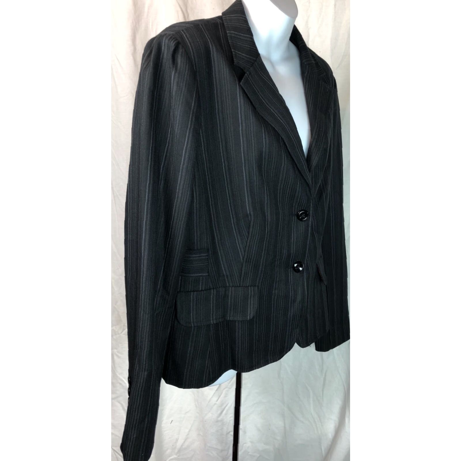 George George Blazer Jacket Striped Notch Collar 2-Button Single-Breasted Black 16 Womens Regular Lined Chest 42 Vintage: No Size XXL / US 16-18 / IT 52-54 - 2 Thumbnail