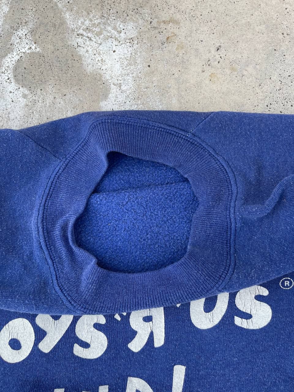 Vintage Vintage 80’s Steinwurtzel I'm a Toys R Us Kid! Crewneck Size US M / EU 48-50 / 2 - 5 Thumbnail