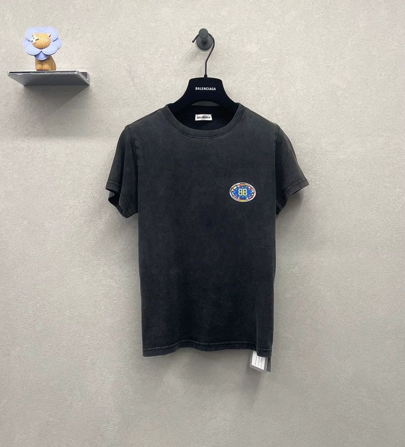 Other Balenciaga Black old short sleeves Size US S / EU 44-46 / 1 - 1 Thumbnail