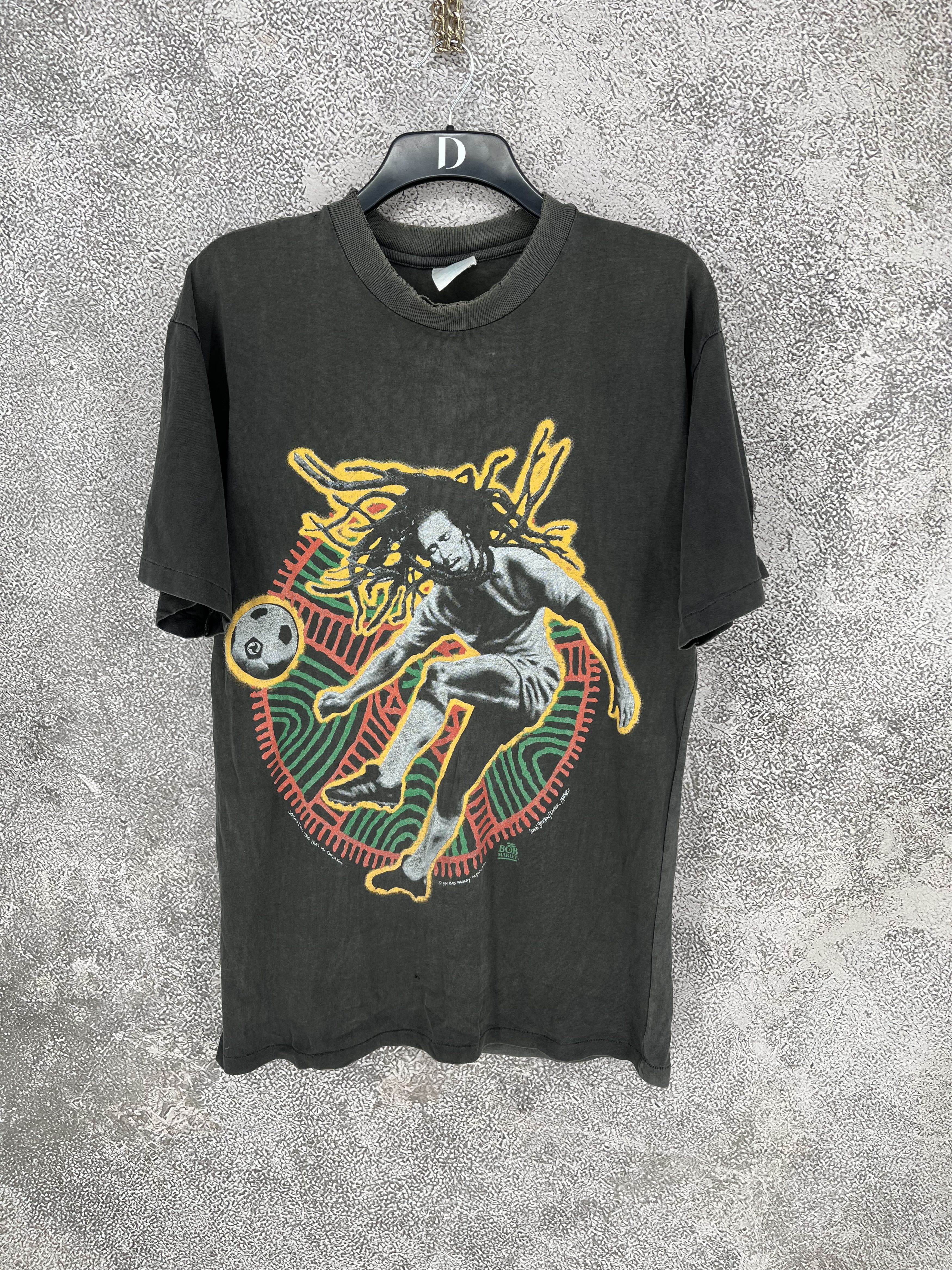 Band Tees VTG 90'S RARE BOB MARLEY SOCCER FOOTBALL T SHIRT MEN'S Size US S / EU 44-46 / 1 - 1 Thumbnail
