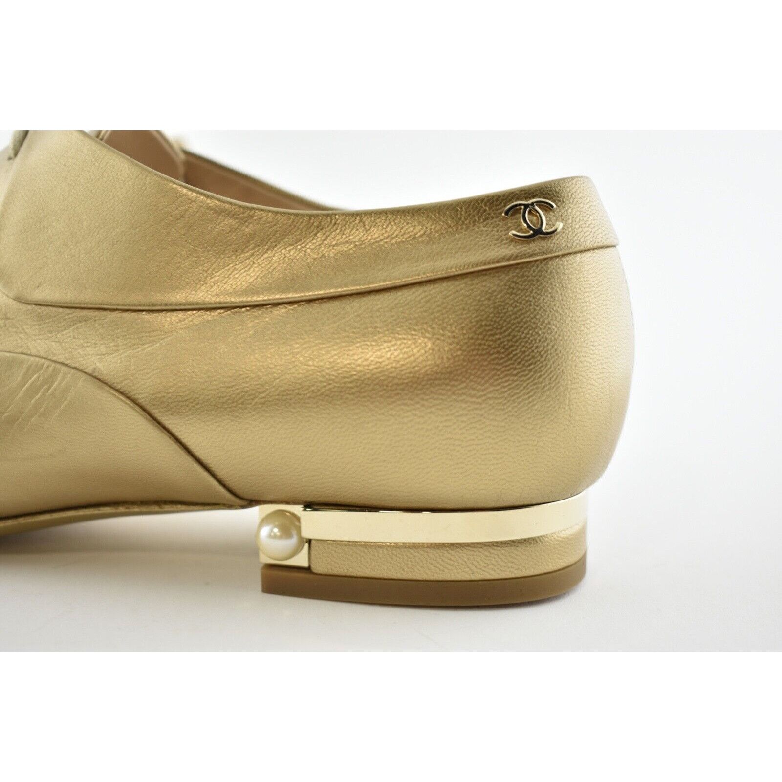 Chanel 15A Gold Lace Up Tie Leather Pearl CC Oxford