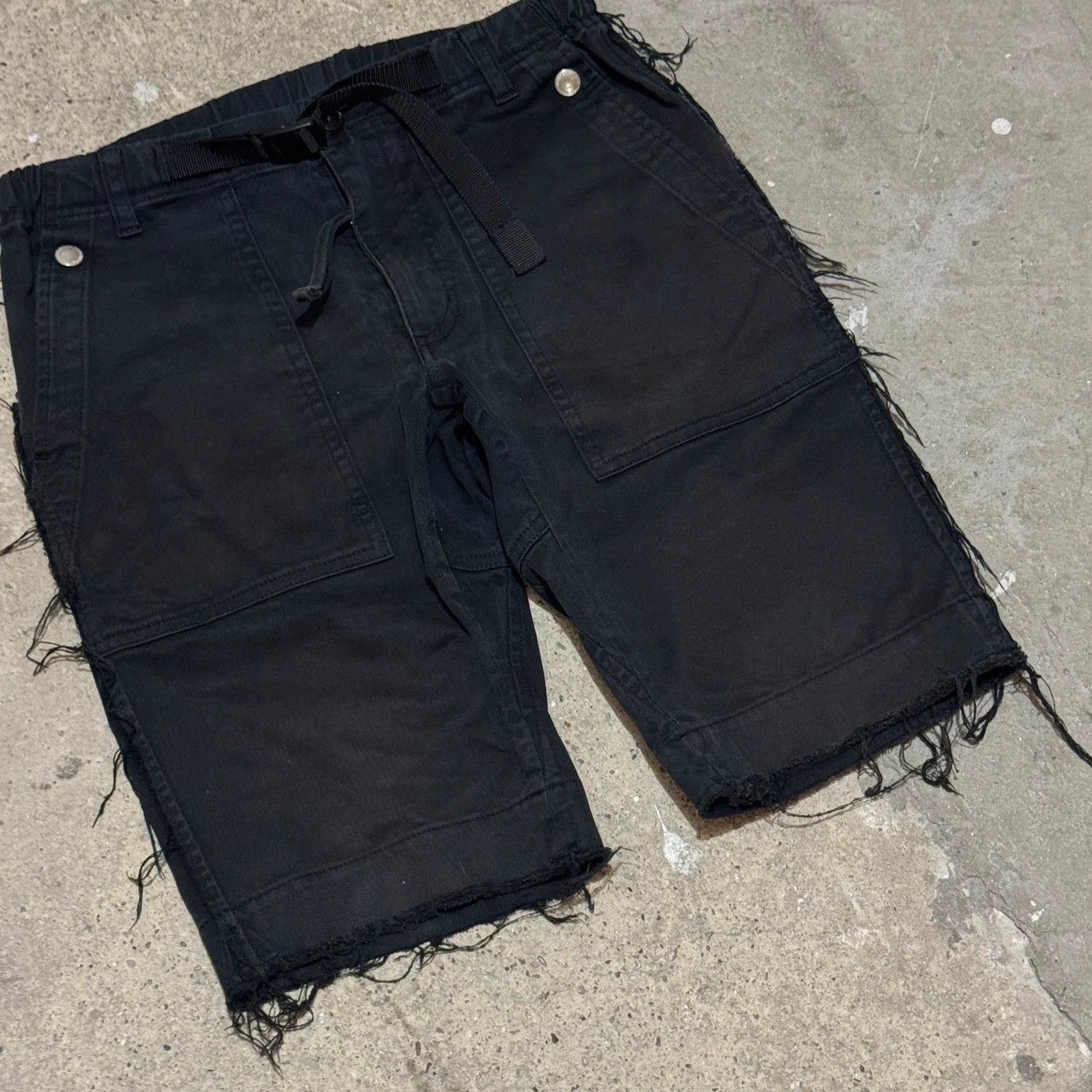Takahiromiyashita The Soloist. S/S 2018 takahiromiyashita Soloist distressed edges shorts Size US 28 / EU 44 - 2 Thumbnail