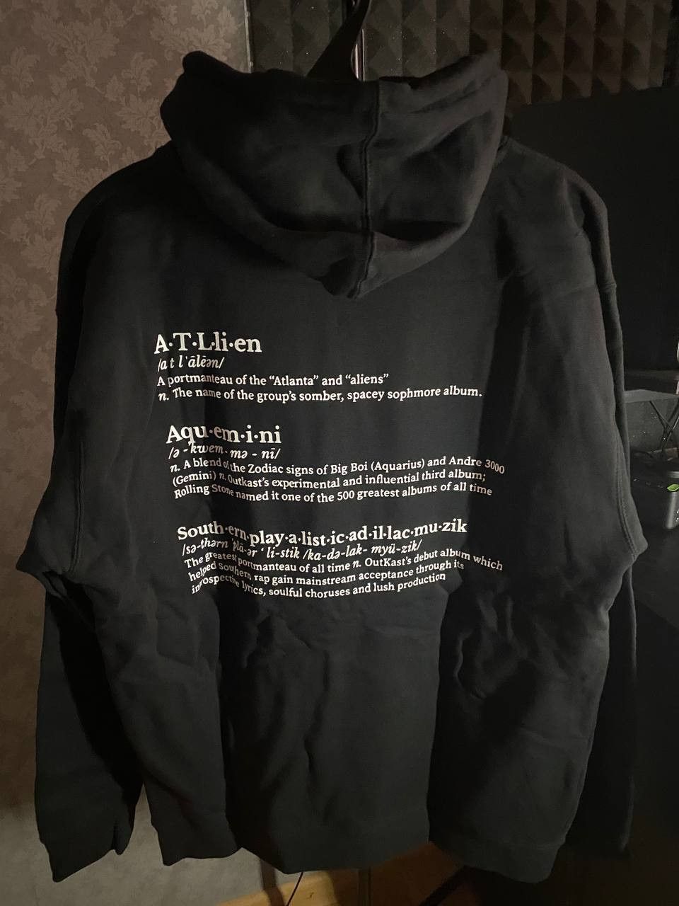 Outkast × Pleasures Pleasures x Outkast Vocabulary Hoodie Size US L / EU 52-54 / 3 - 4 Thumbnail