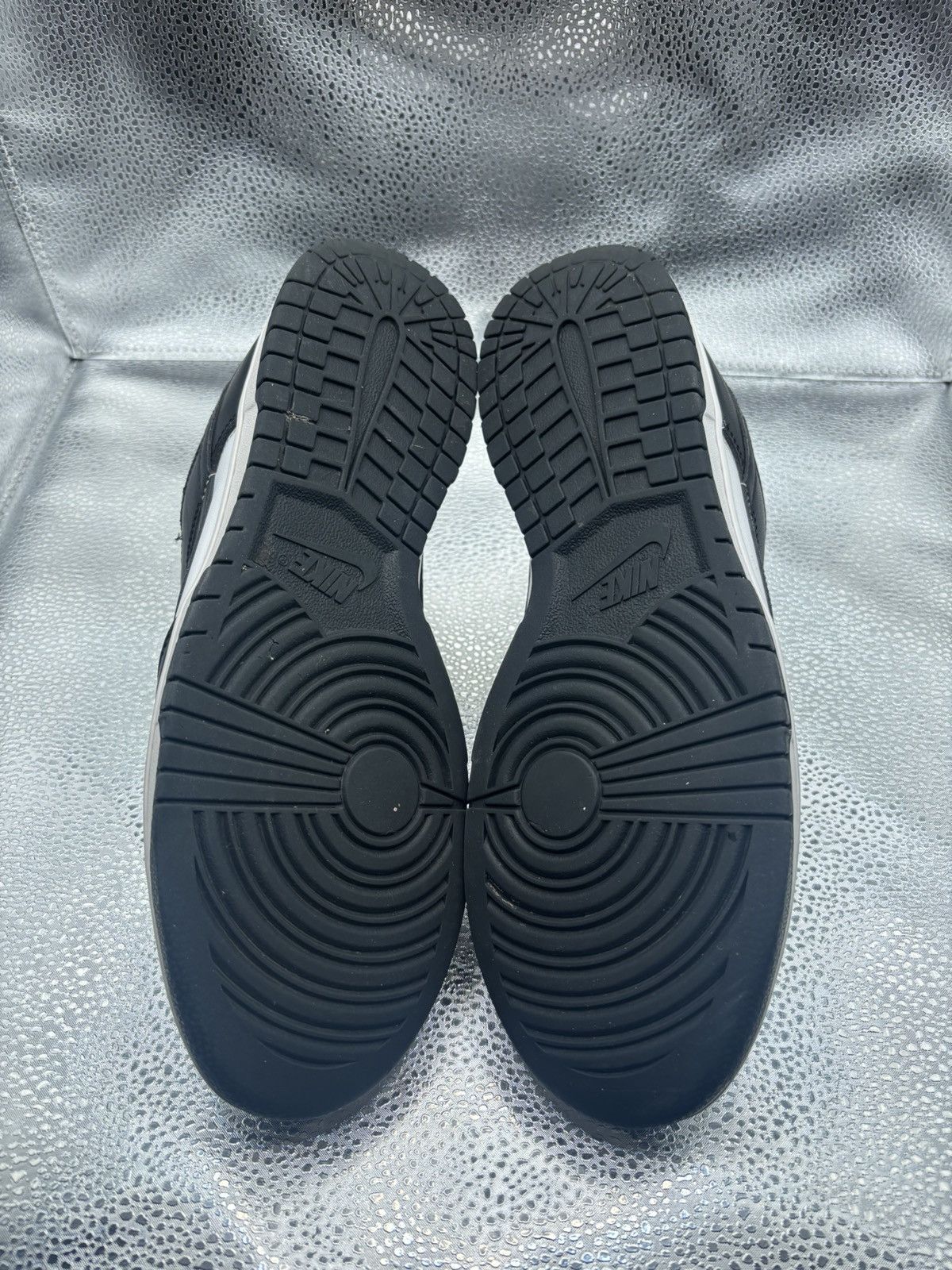 Nike Nike dunk low panda Size US 9.5 / EU 42-43 - 3 Thumbnail