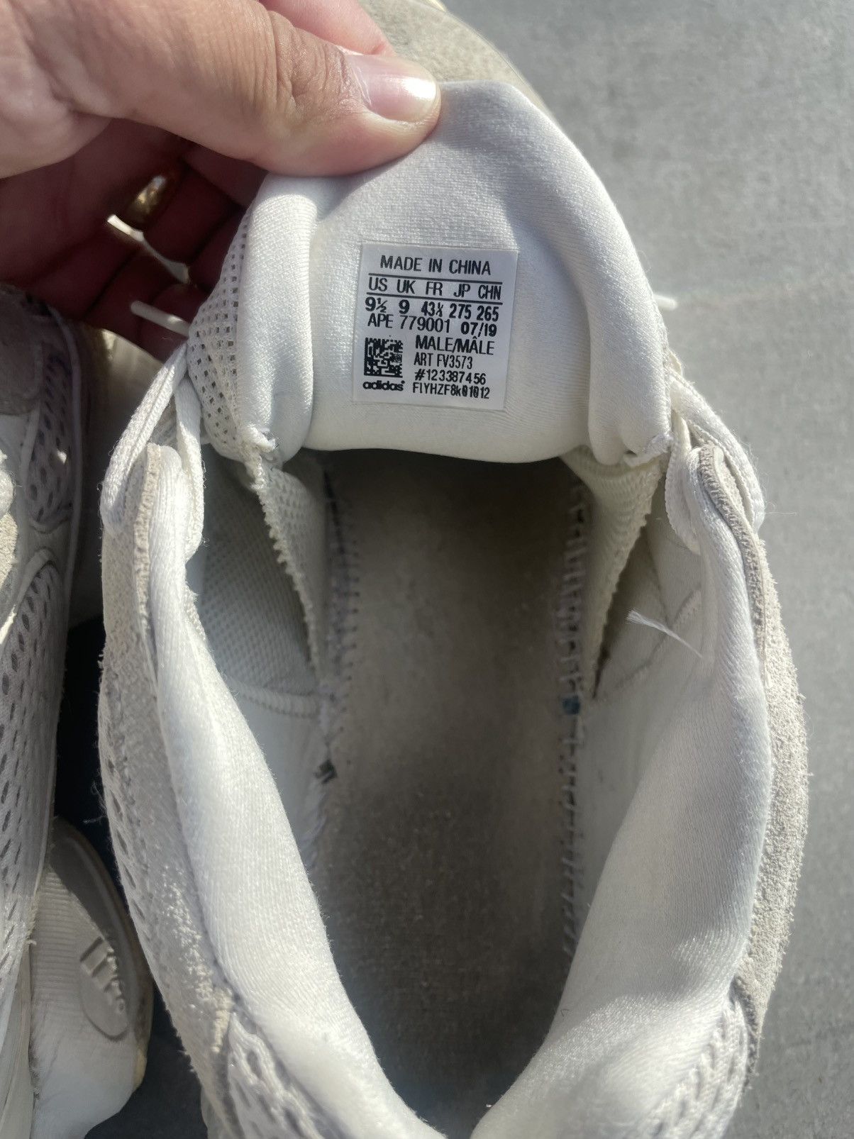 Yeezy Yeezy 500 Bone (2019) Size US 9.5 / EU 42-43 - 5 Thumbnail