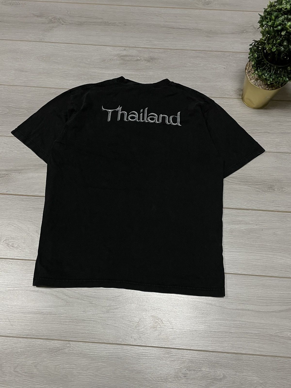 Vintage Vintage Thailand Muay Thai Boxing Graphic Tee Streetwear Size US L / EU 52-54 / 3 - 7 Thumbnail