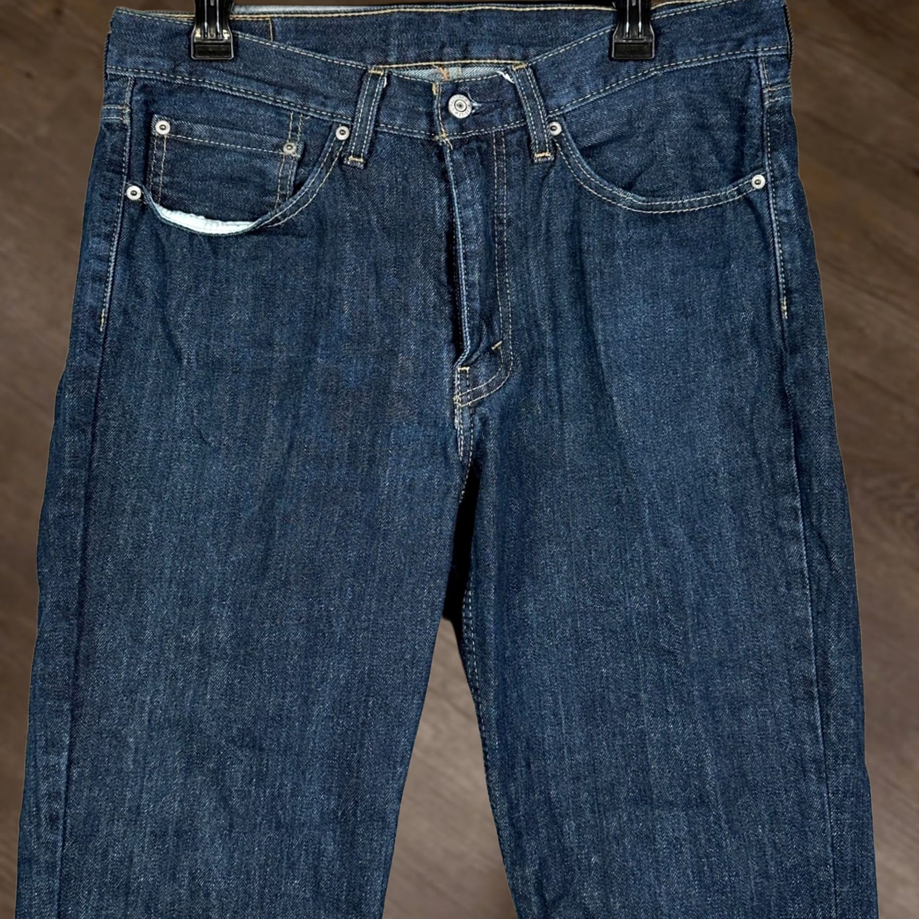 Levi's VINTAGE? Levi's 514 Jeans Mens 34X34 Blue Straight Regular Denim Five-Pocket Dark Wash Jeans 34 Mens Blue Straight 514 Levi's Women Size US 34 / EU 50 - 1 Thumbnail