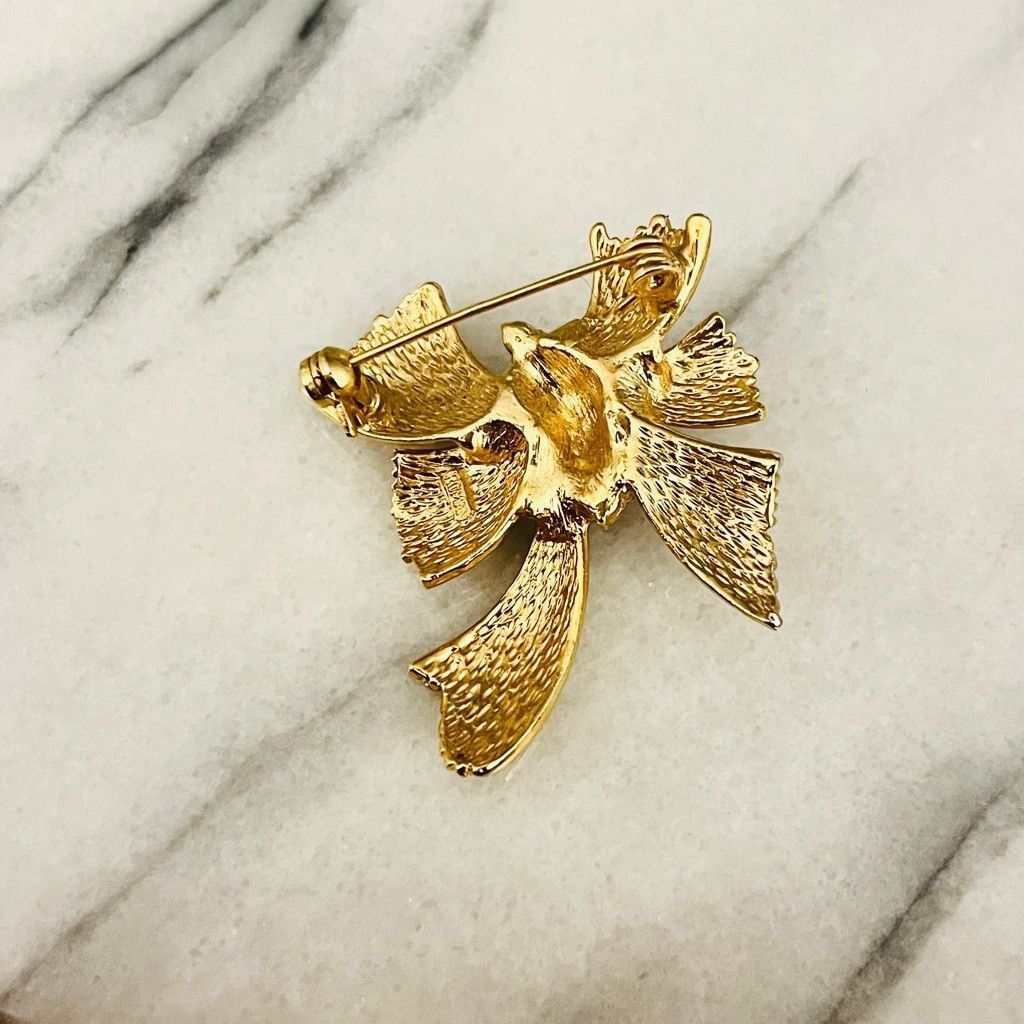 Vintage Vintage Roman Ribbon Bow Brooch Signed Clear Pave Gold Toned Size ONE SIZE - 6 Thumbnail
