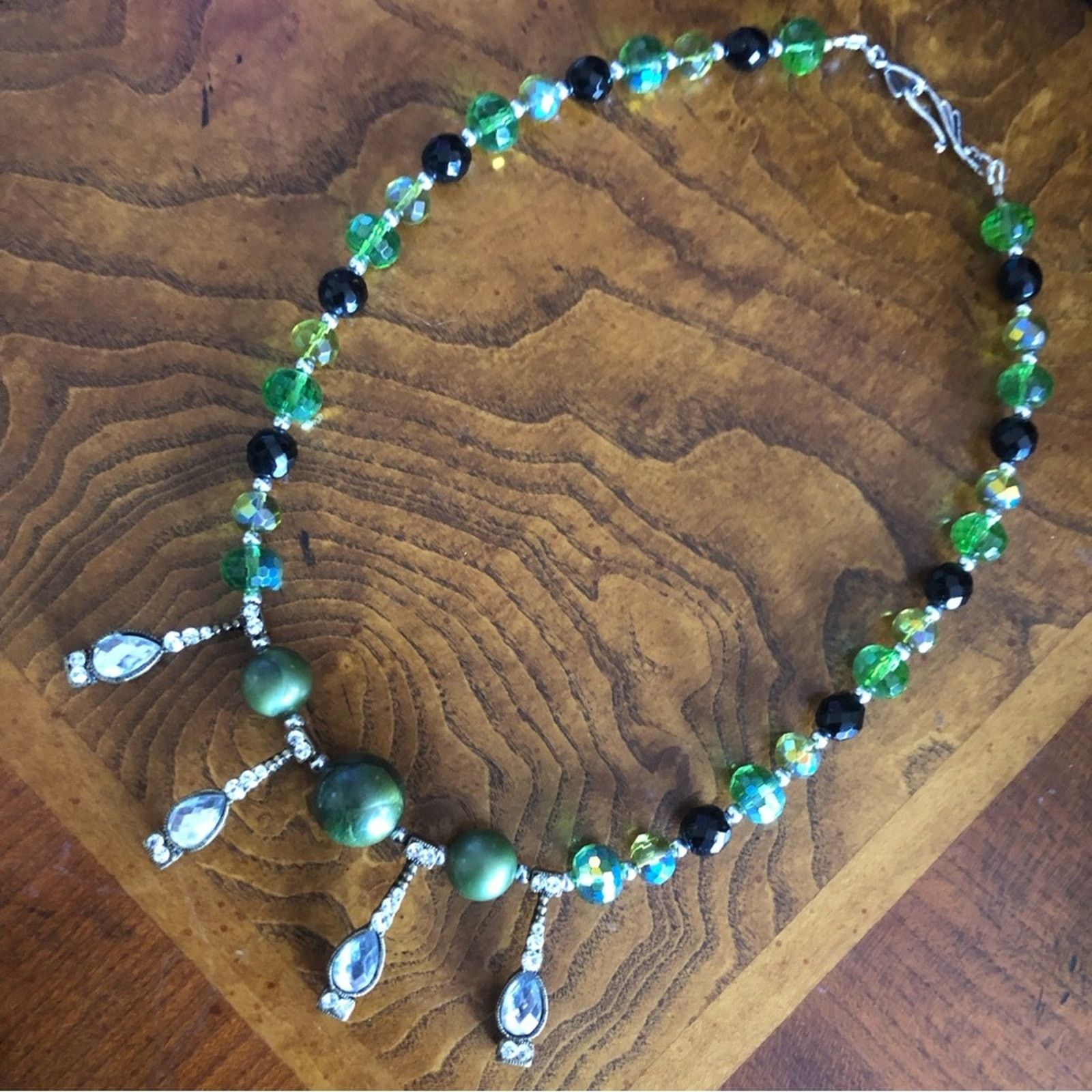 Handmade Handcrafted forest surrender crystal bead pendant necklace Size ONE SIZE - 8 Thumbnail
