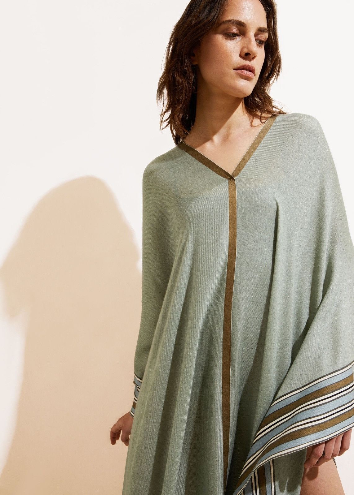 Loro Piana o1srvl11e0824 Size: OS / Suitcase Stripe Cape in Multicolor Size ONE SIZE - 2 Thumbnail