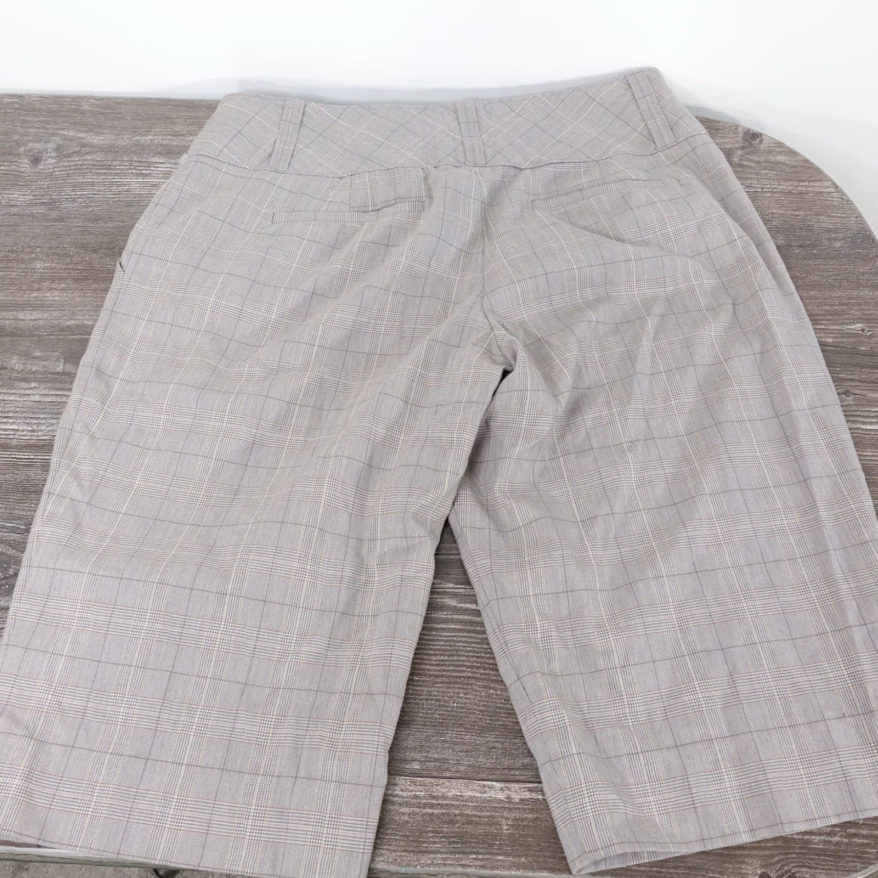 Vintage Vintage The Limited Cassidy Fit Flat Front Plaid Chino Shorts Women’s Size 6 Size 28" / US 6 / IT 42 - 3 Thumbnail