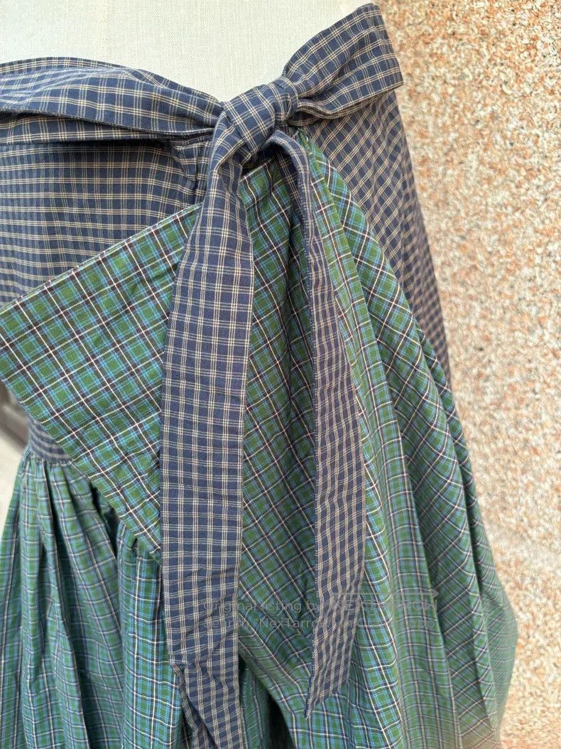 Vivienne Westwood Vivienne Westwood size 2 Irregular cut half skirt, heavy-du Size 27" / US 4 / IT 40 - 3 Thumbnail