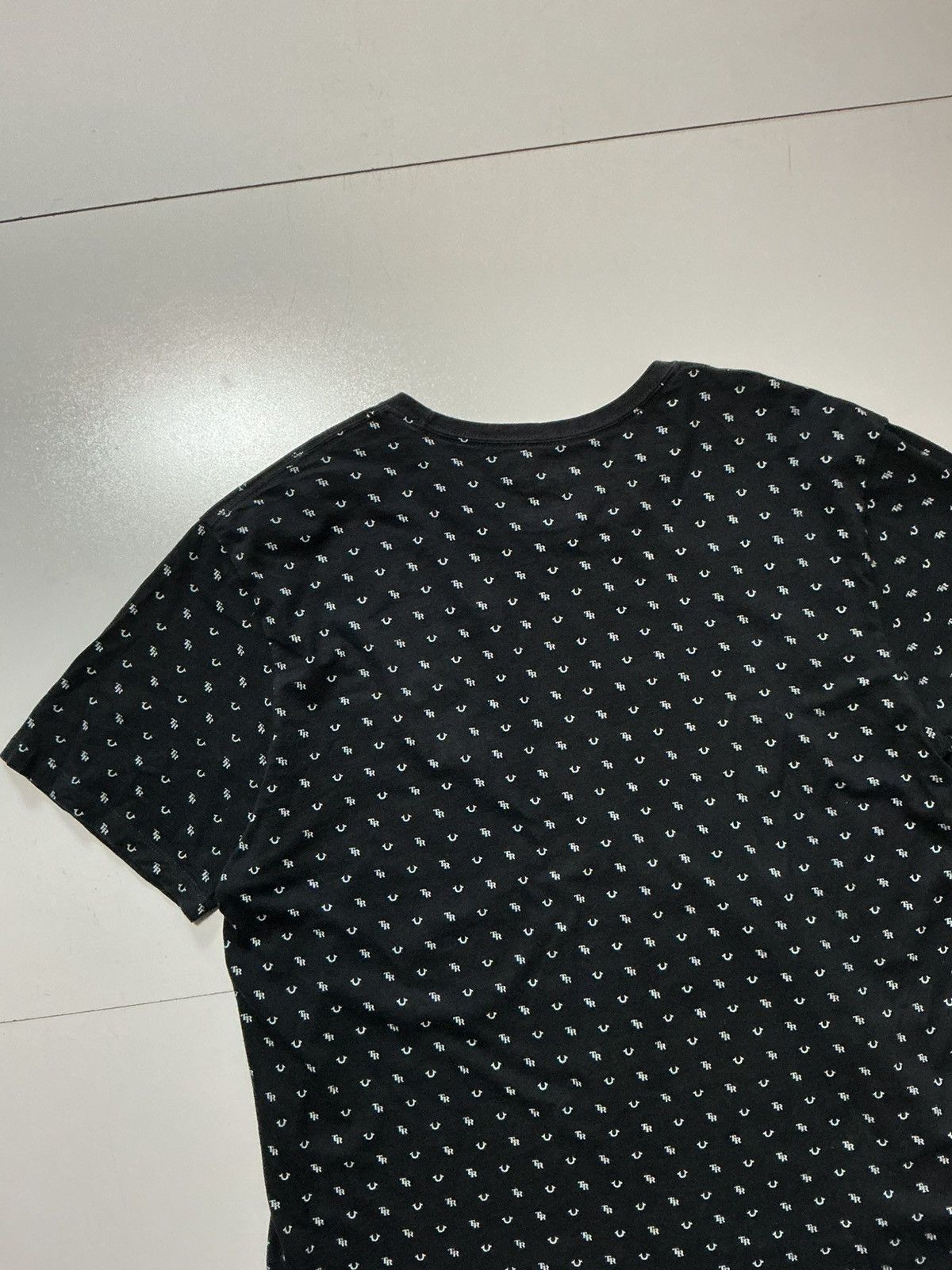 True Religion True Religion All Over Print Monogram Black S/S T-Shirt Size US XXL / EU 58 / 5 - 5 Thumbnail