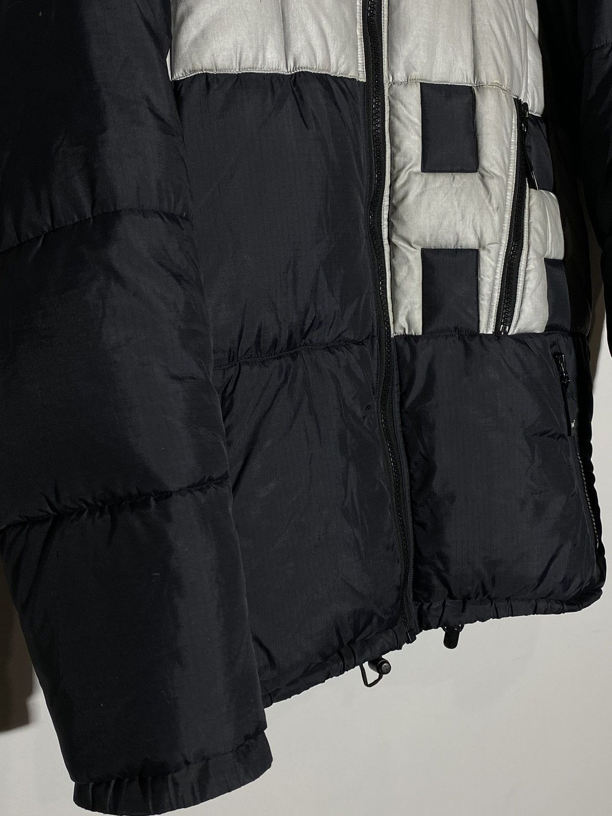 Helly Hansen Vintage 90s Helly Hansen Y2K streetwear style down jacket Size US S / EU 44-46 / 1 - 6 Thumbnail