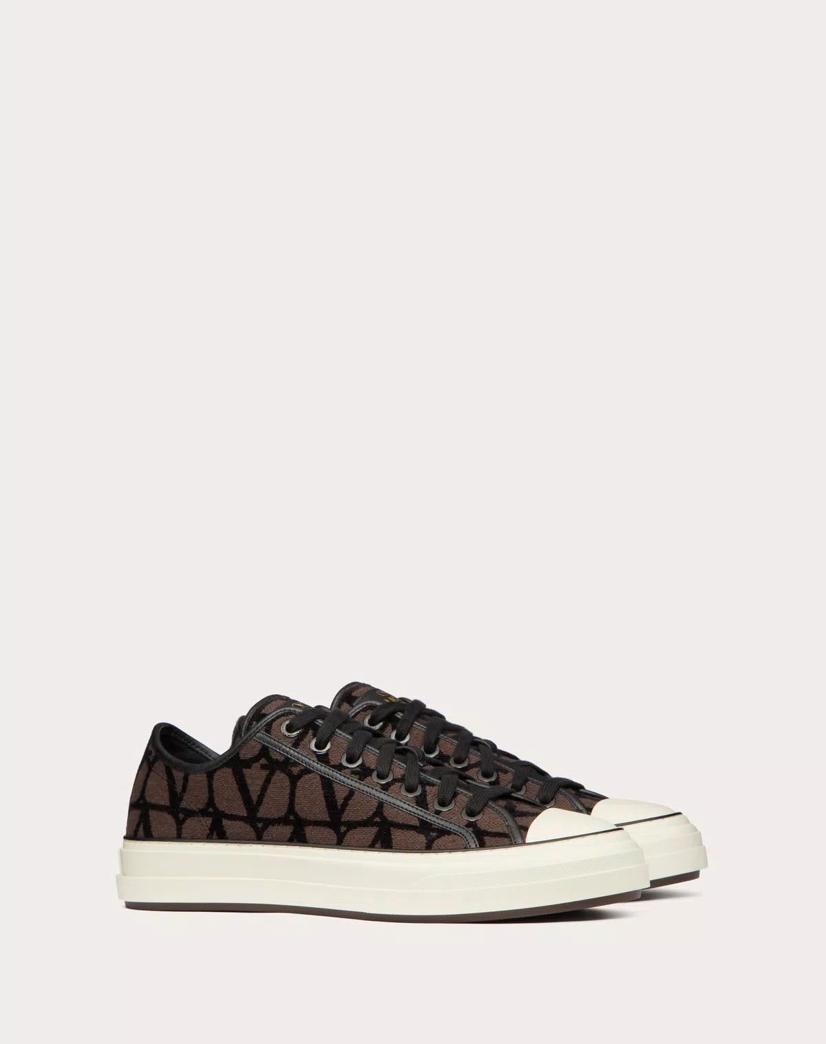 Valentino oc11z0625 Toile Iconograph Totaloop Low Top Sneaker in Black Size US 13 / EU 46 - 2 Thumbnail