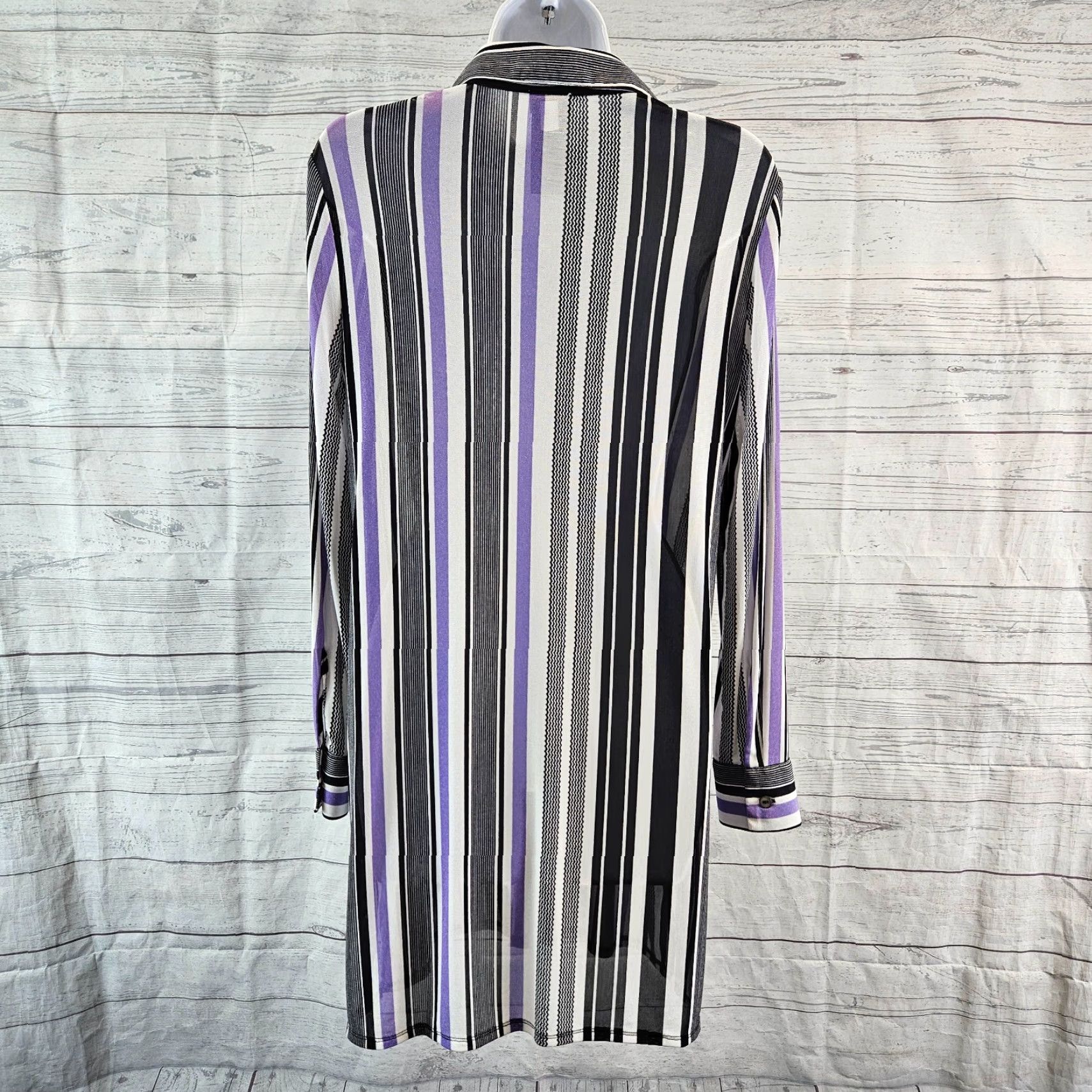 Vintage Chico's Travelers Button-Up Tunic Womens Small Purple Black Semi Sheer VINTAGE? Size S / US 4 / IT 40 - 4 Thumbnail