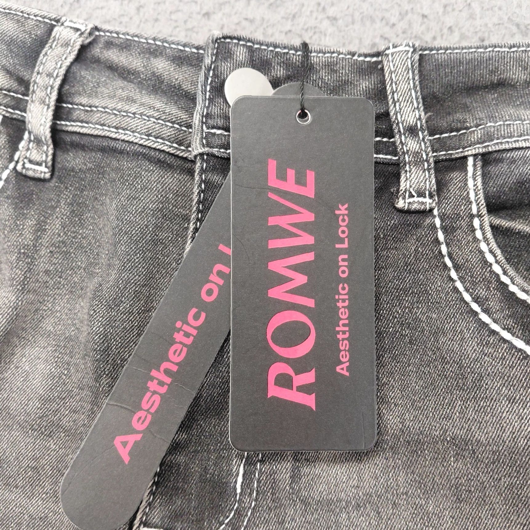 Vintage ROMWE Jeans Women's Size 6/Medium Black Denim Grundy Retro High Rise Flared Leg Shirts? Size 32" / US 10 / IT 46 - 6 Thumbnail