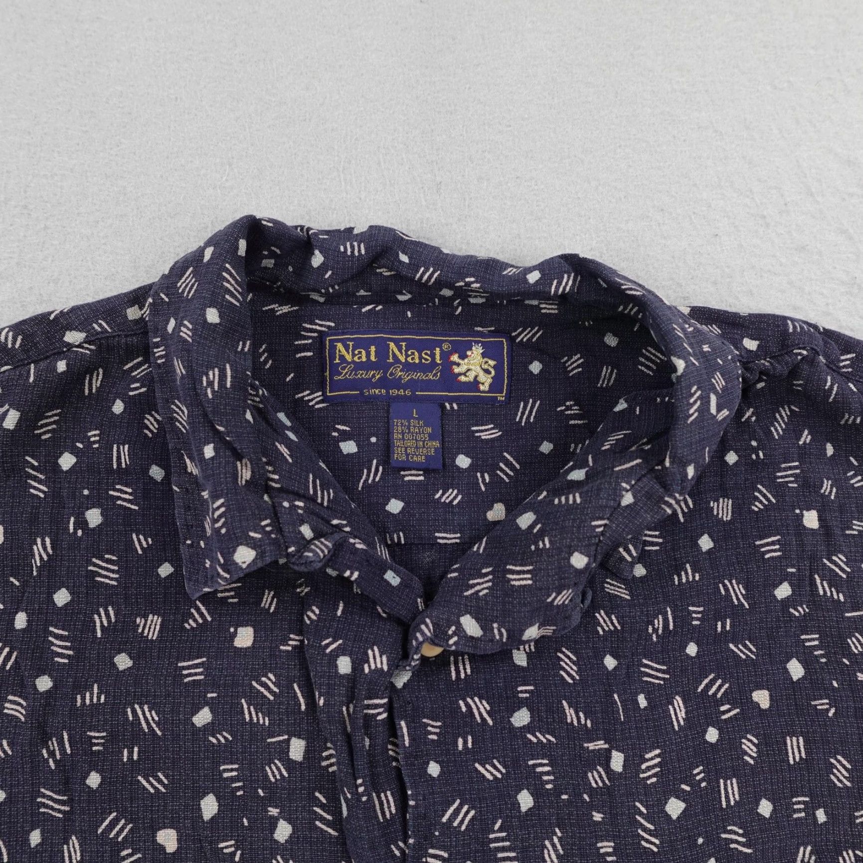 Nat Nast Nat Nast Shirt Mens Large Blue Silk Rayon Geometric Button Up Camp Lounge Resort Size US L / EU 52-54 / 3 - 2 Thumbnail