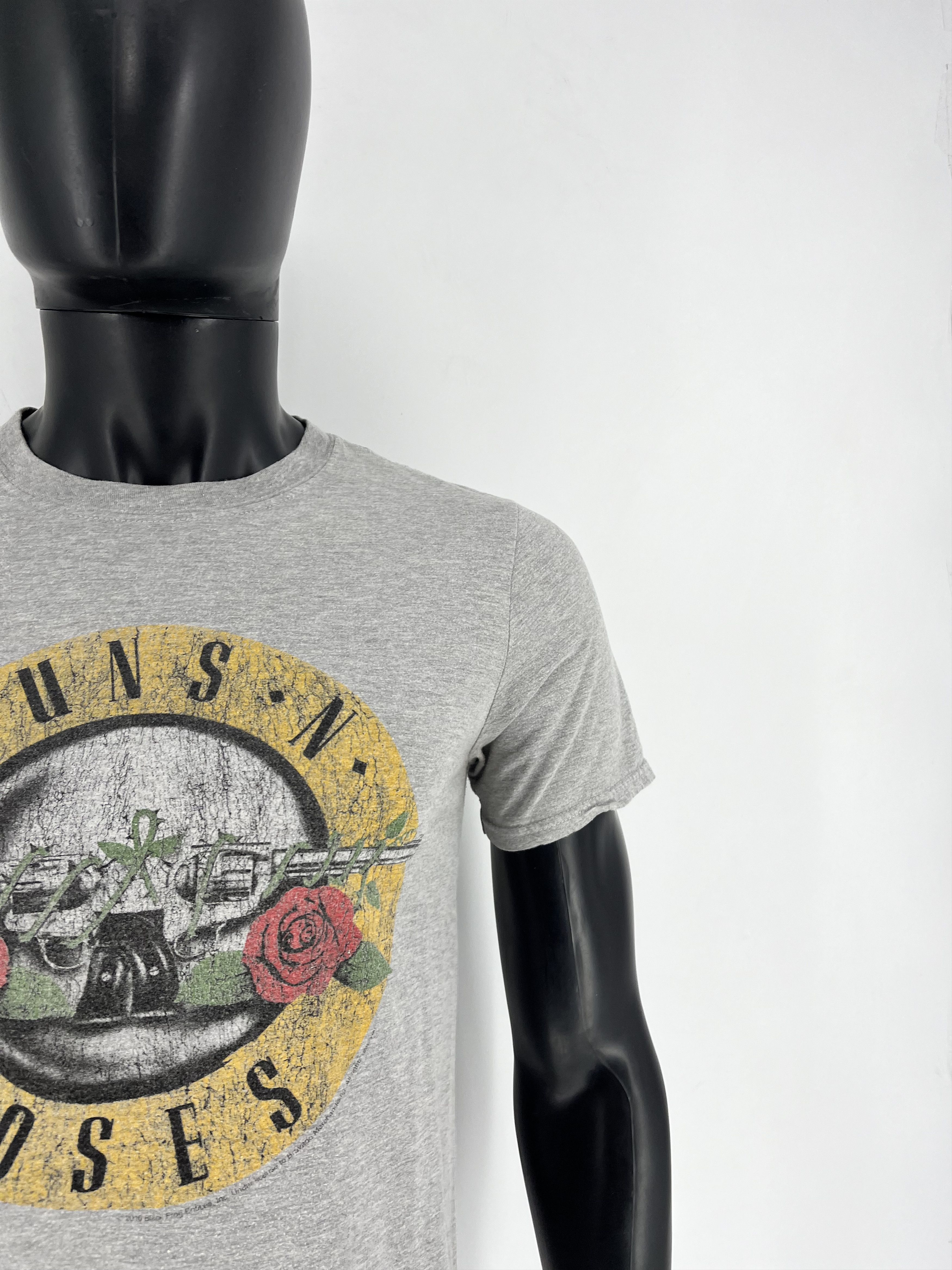 Band Tees Vintage Guns N’ Roses 🌹 Big Logo T-Shirt Size M Size US M / EU 48-50 / 2 - 8 Thumbnail
