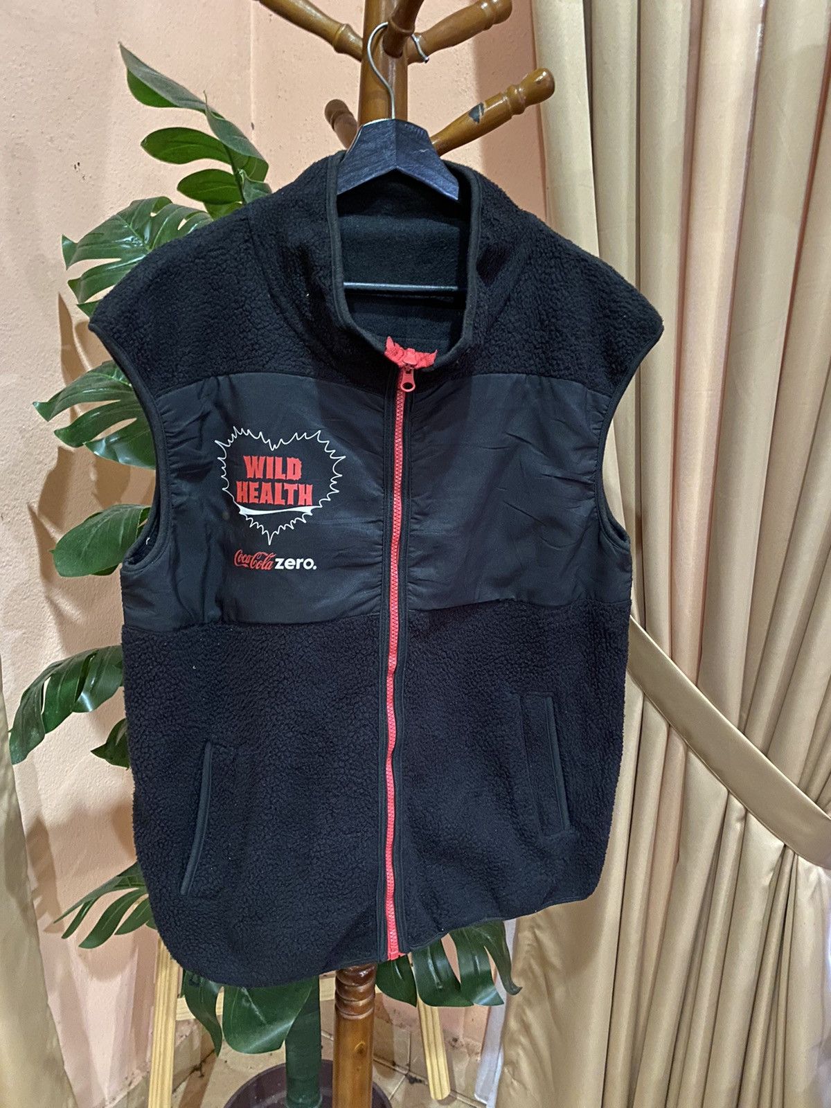 Coca Cola Coca-Cola Zero Wild Health Fleece Vest - Black & Red Size US L / EU 52-54 / 3 - 4 Thumbnail