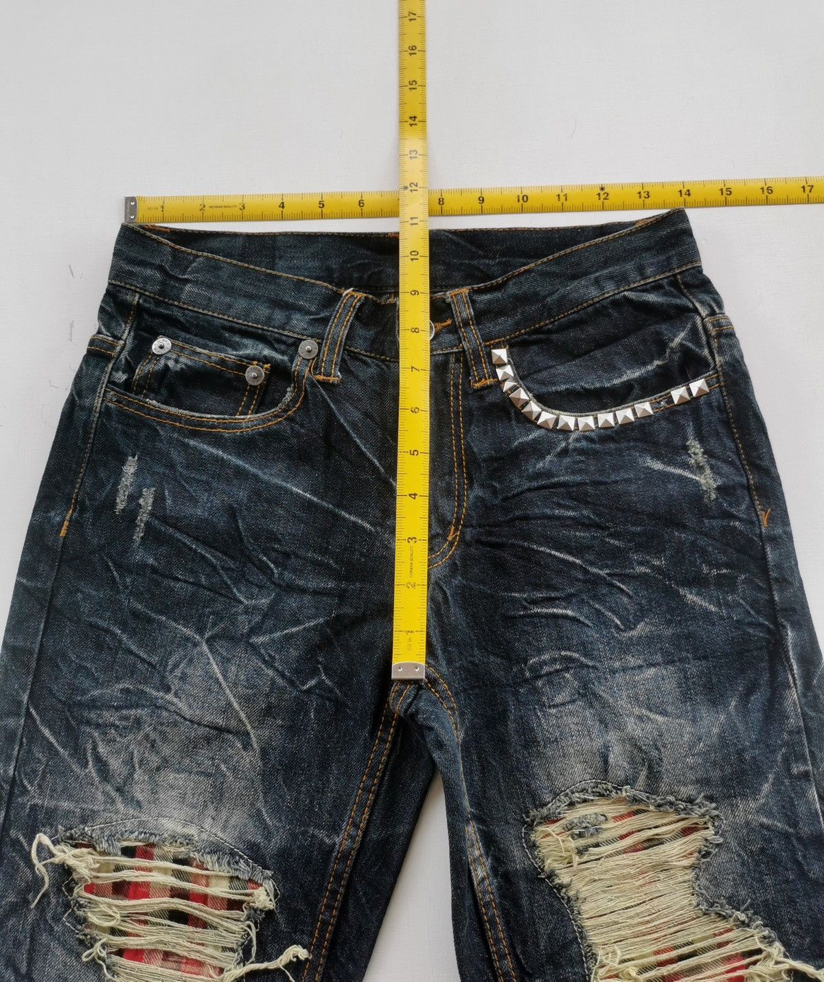 Japanese Brand Distressed Punk Zipper Studded Denim Jeans Size US 28 / EU 44 - 9 Thumbnail
