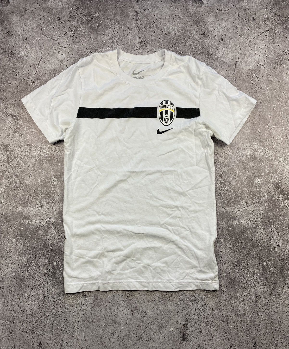 Nike × Vintage 🔥 Vintage 90s Nike Juventus t-shirt football rare retro Y2K Size US S / EU 44-46 / 1 - 1 Thumbnail