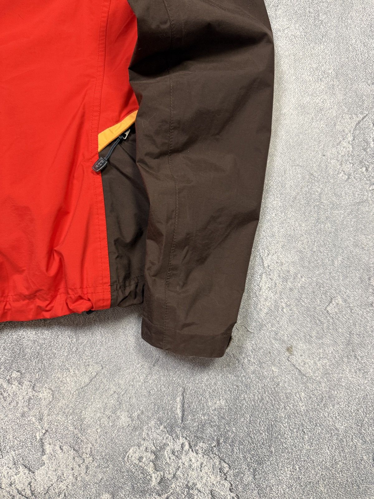 Nike Nike ACG Jacket Red Windbreaker Rain Coat 3 Outer Layer Fit Size S / US 4 / IT 40 - 10 Thumbnail