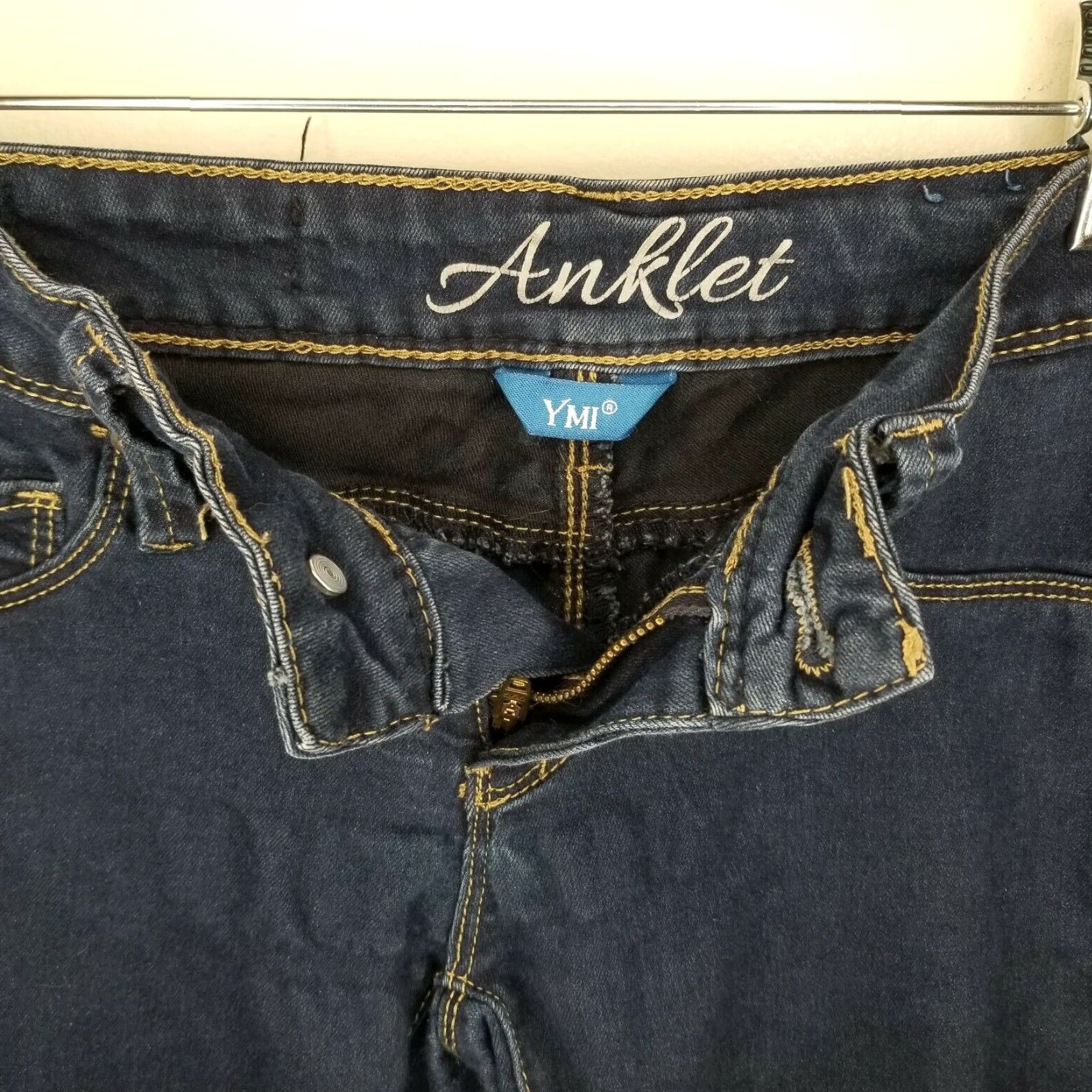Vintage VINTAGE? Wait, original not vintage. So: YMI Womens Jeans Anklet Skinny Dark Blue Size 1 Adult Women Blue Skinny Jeans, Size 1, Anklet, Stretchy Size 25" / US 0 / IT 36 - 3 Thumbnail