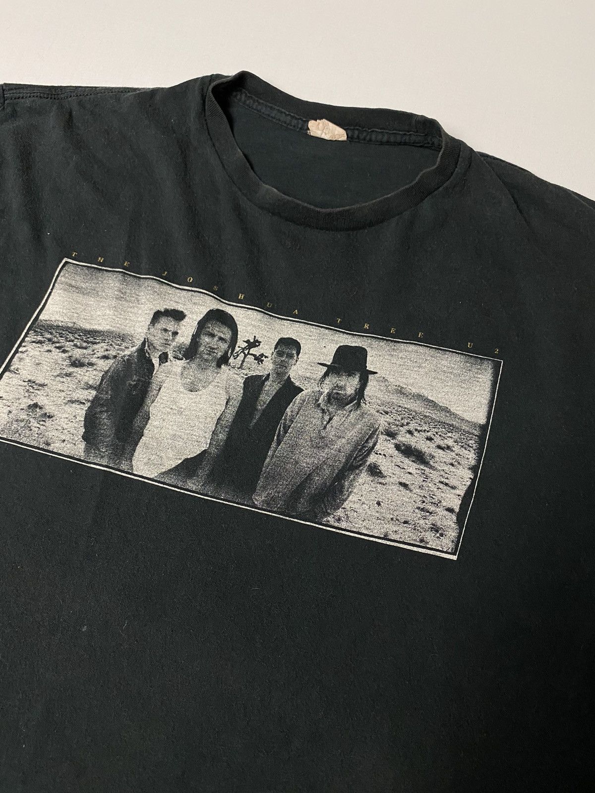 Band Tees × Vintage Vintage U2 The Joshua Tree 1987 Band T Shirt Size US M / EU 48-50 / 2 - 2 Thumbnail