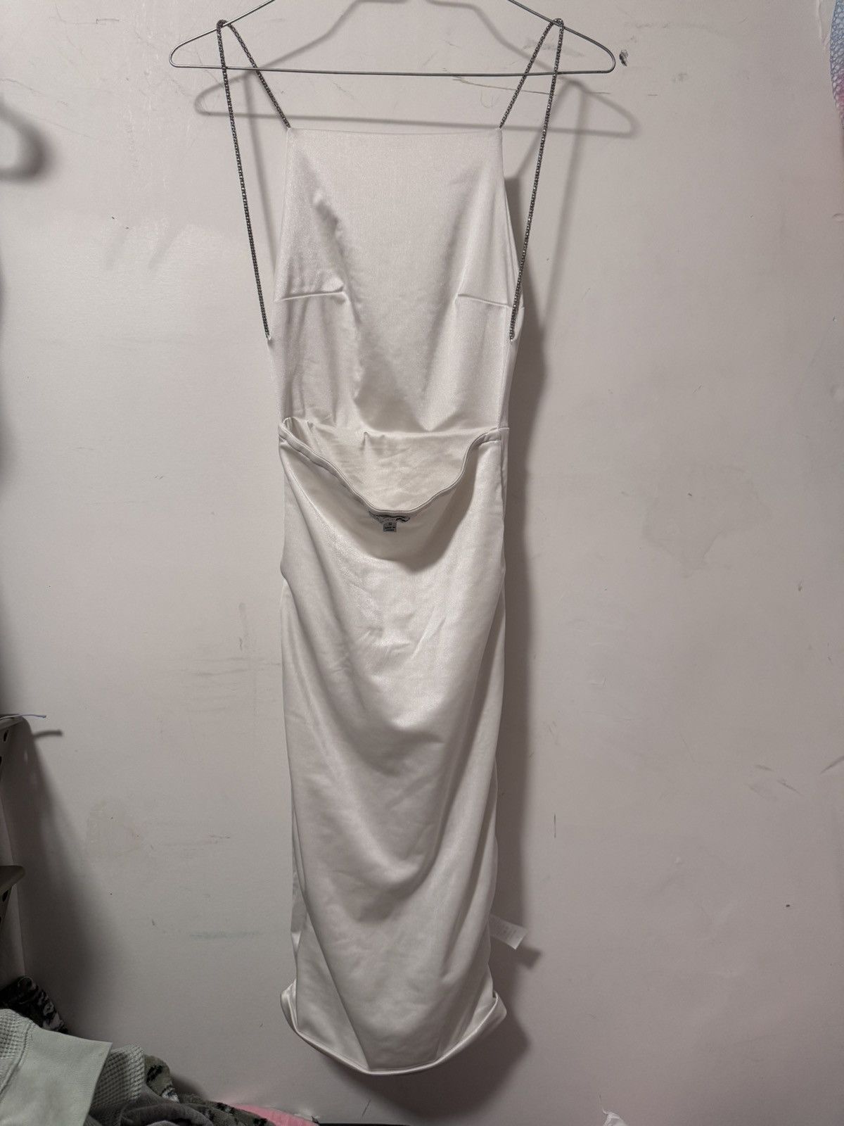Fashion Nova White Dress with Chain Straps Size S / US 4 / IT 40 - 2 Thumbnail