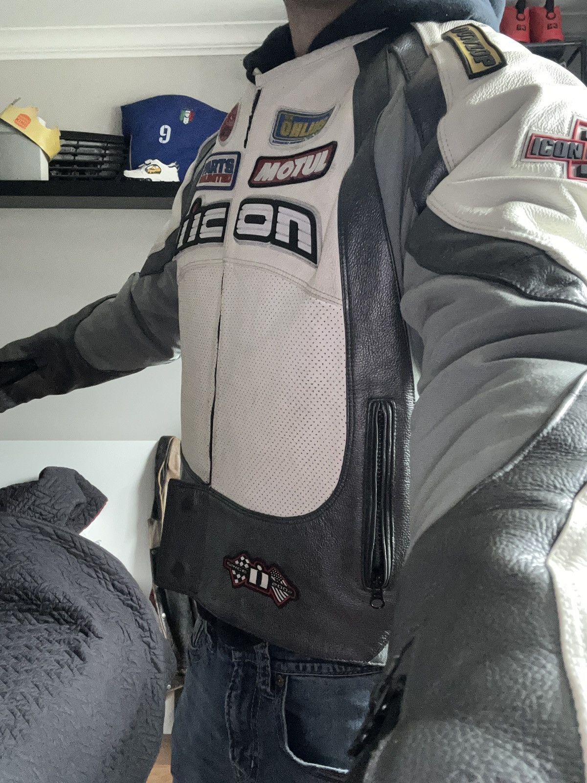 Vintage Icon racing white leather motorcycle jacket Size US M / EU 48-50 / 2 - 10 Thumbnail