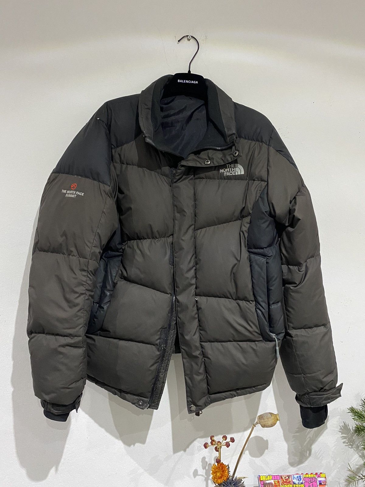 Image of The North Face Summit 900 in Brown, Men's (Size Small)