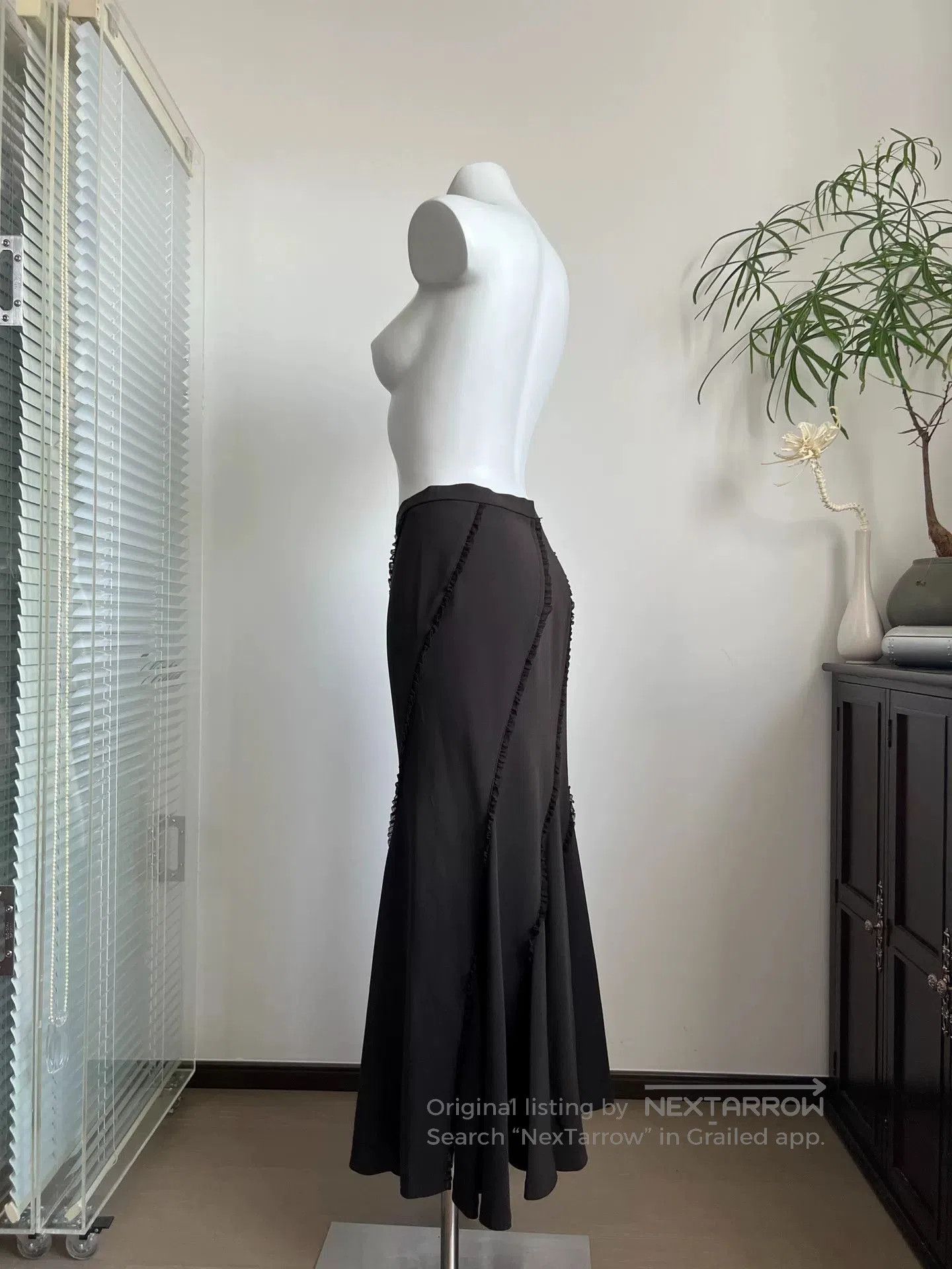 Other Vintage Diagonal Cut Fishtail Dress. Size 30" / US 8 / IT 44 - 4 Thumbnail