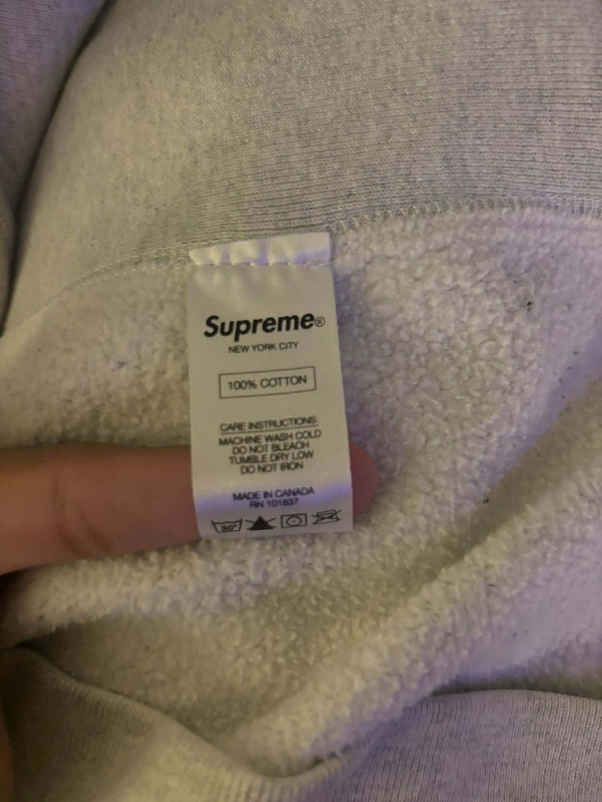 Supreme Grey Supreme hoodie white Supreme text Size US M / EU 48-50 / 2 - 5 Thumbnail