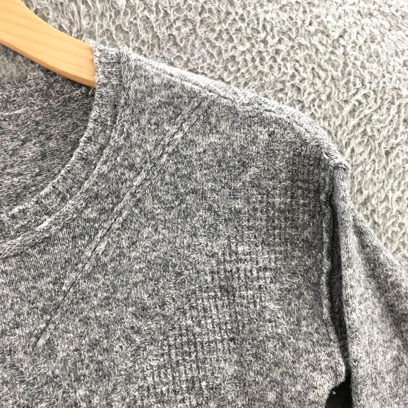 Calvin Klein Calvin Klein Sweater Pullover Womens L Gray Long Sleeve Casual Round Neck Knit Size L / US 10 / IT 46 - 3 Thumbnail