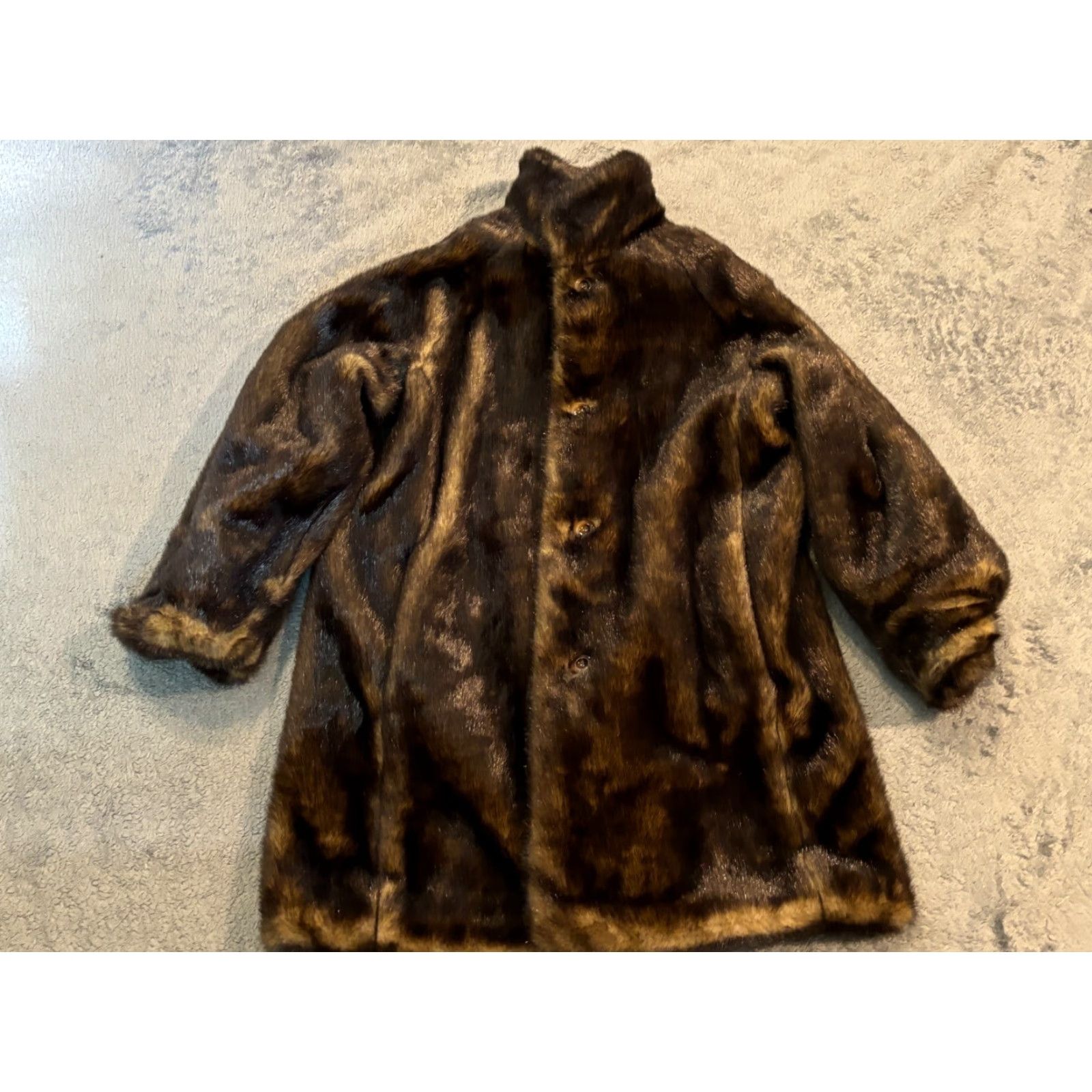 Jones New York VINTAGE Jones New York Reversible Faux Fur Coat Womens Medium Tan Beige Button Size M / US 6-8 / IT 42-44 - 6 Thumbnail