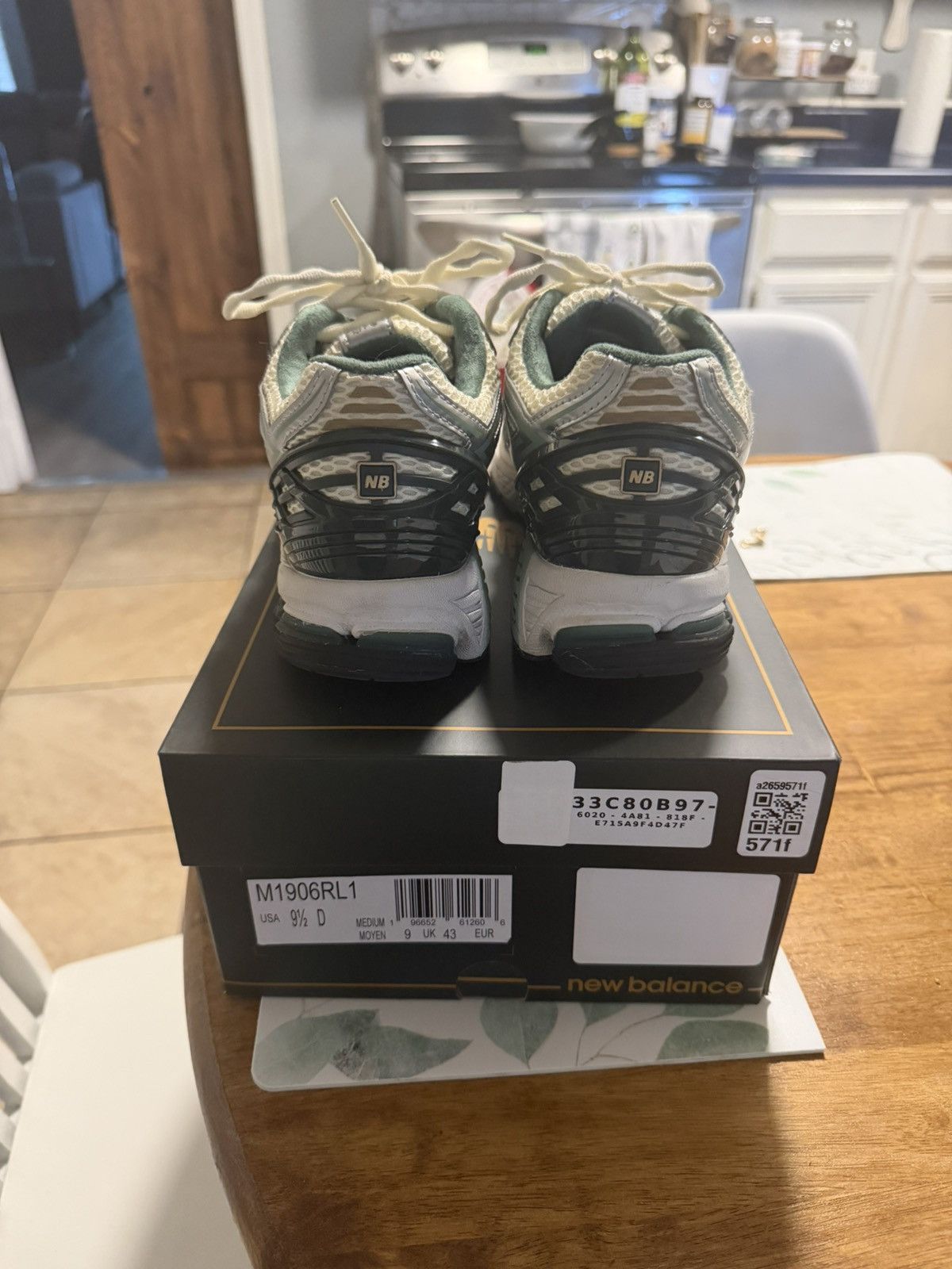 Aime Leon Dore × New Balance Aimé Leon Dore x New Balance 1906R ‘Green’ Size US 9.5 / EU 42-43 - 2 Thumbnail